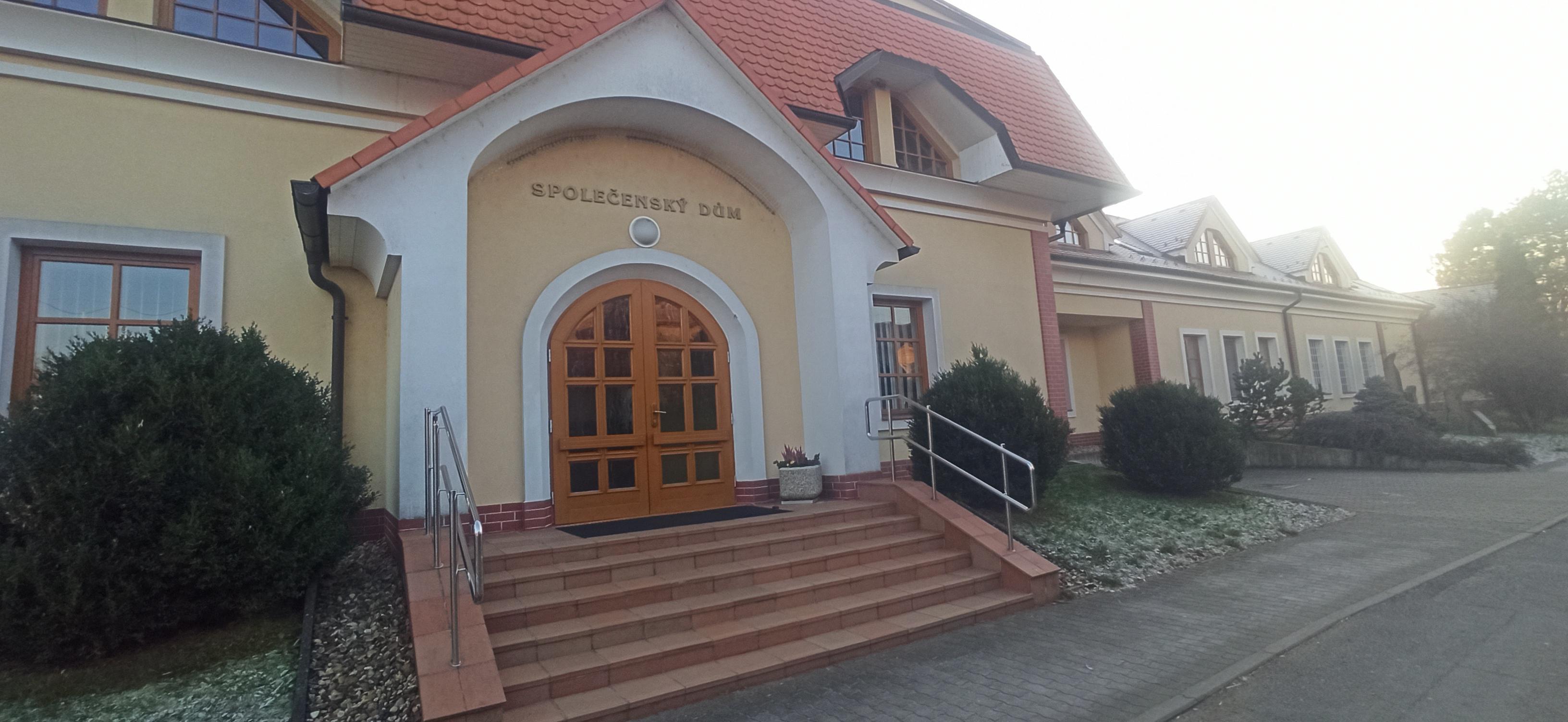 Tvarožná Lhota - obecní úřad foto 5