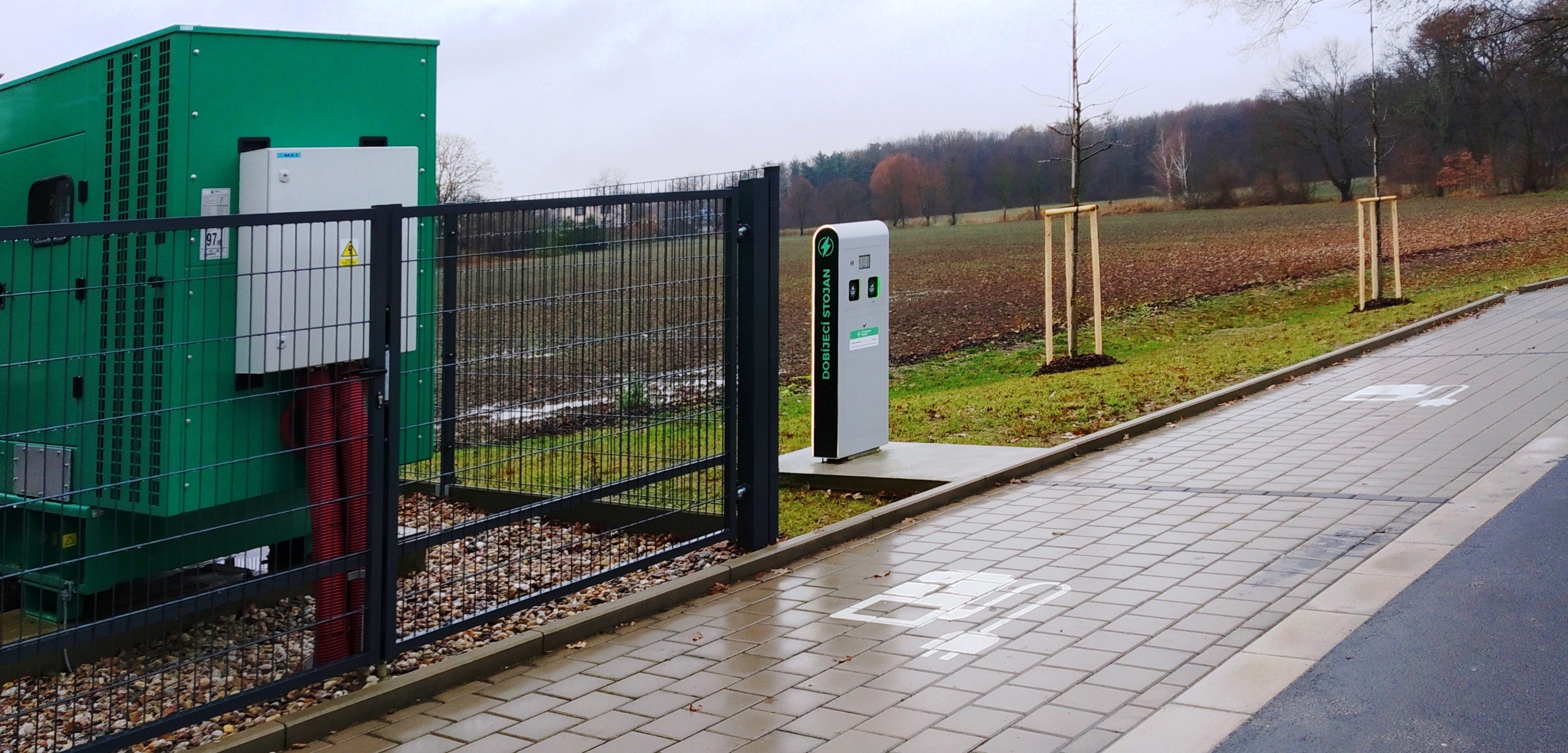 Dobíjecí stanice pro elektromobily foto 2