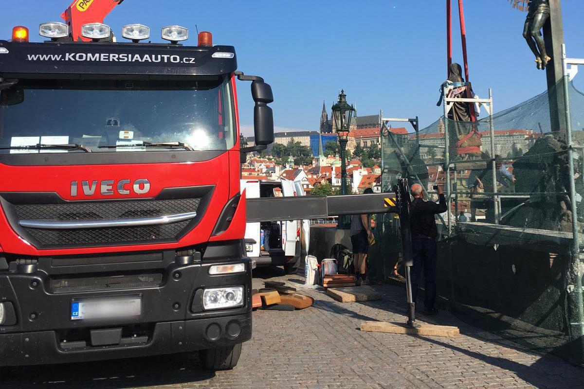 Autodoprava Brdička - Auta s hydraulickou rukou