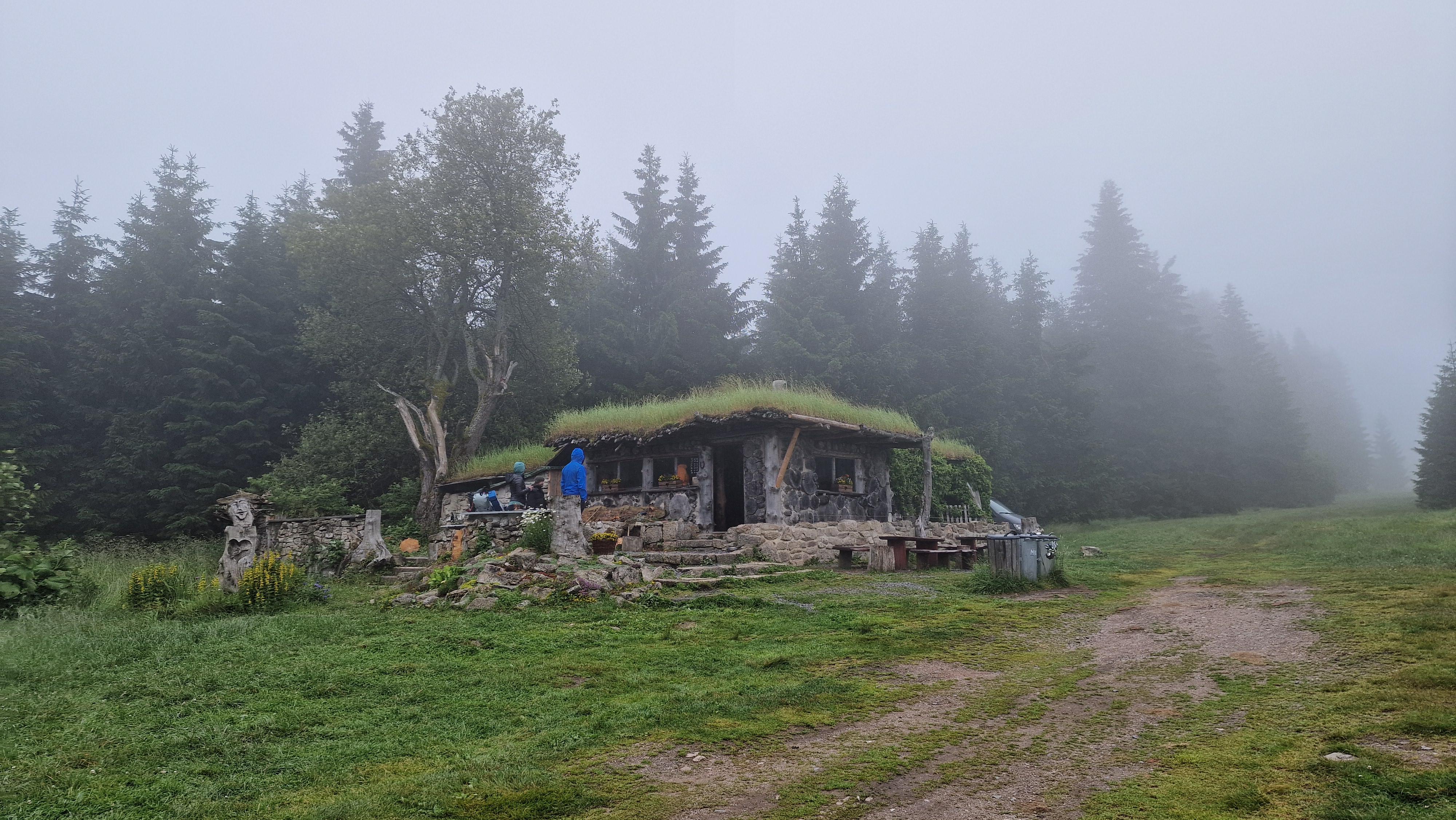 Občerstvení u Červené jámy foto 5