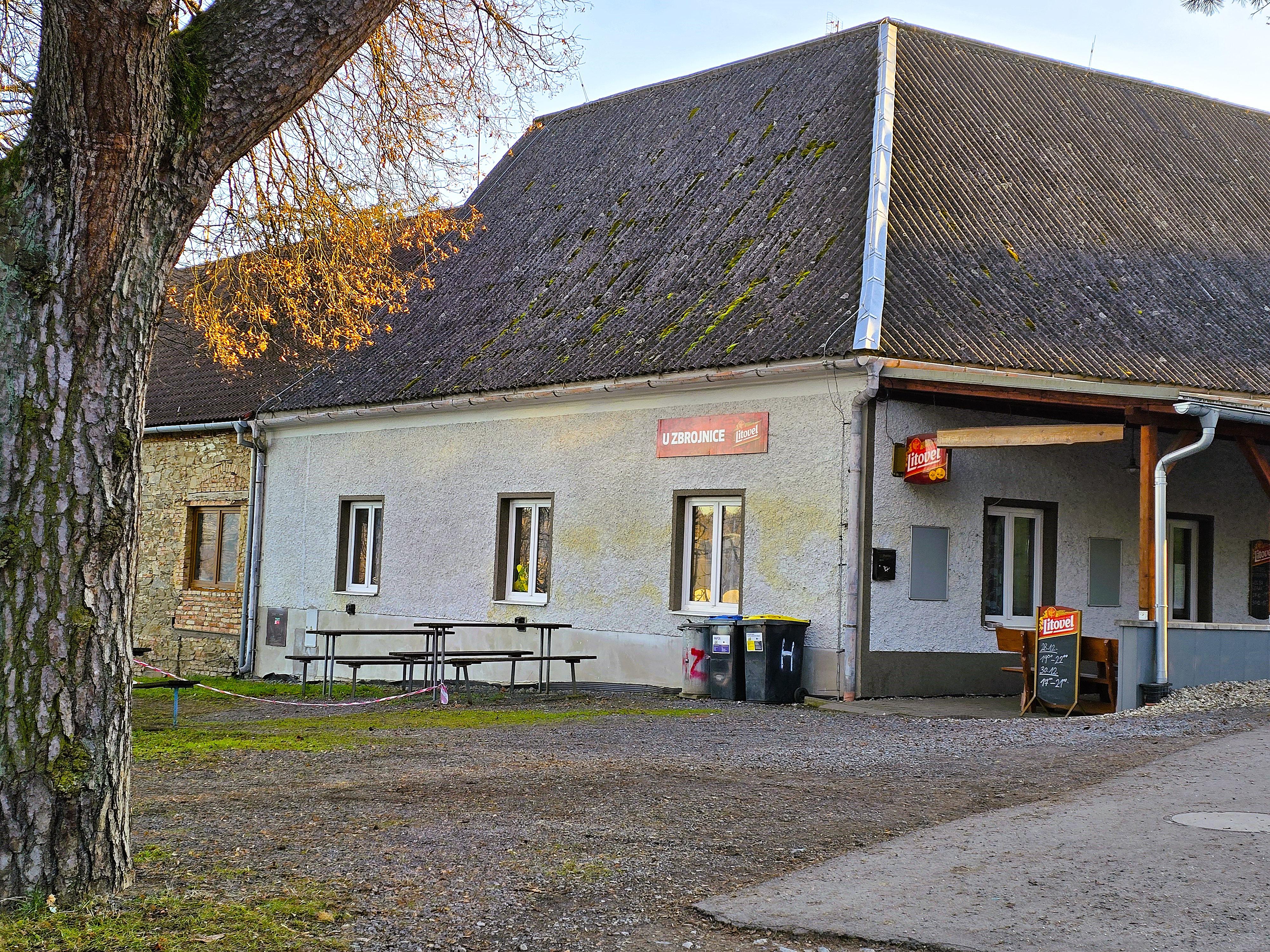 Hospoda U Zbrojnice foto 4