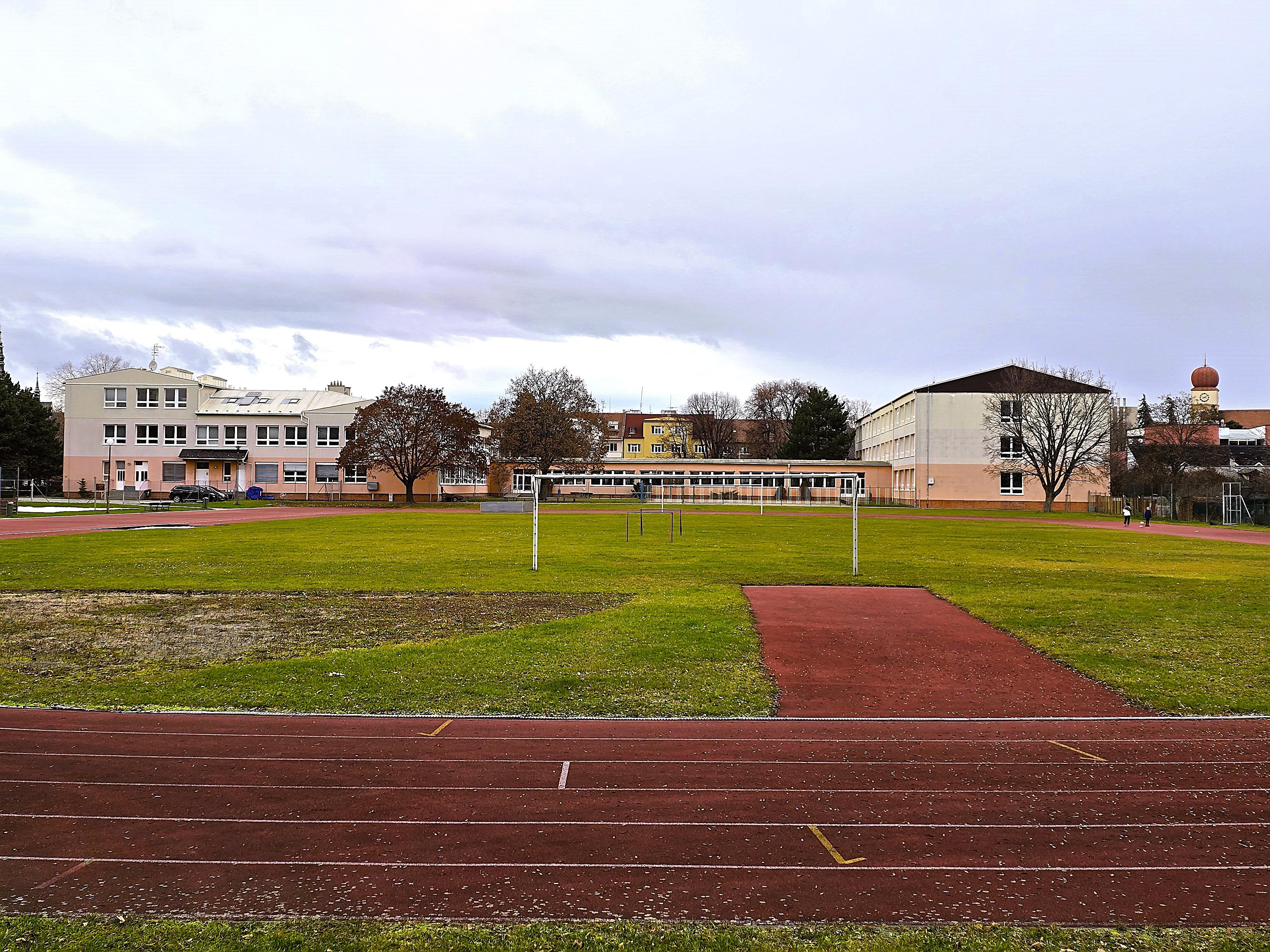 Reálné gymnázium a základní škola Otto Wichterleho, Prostějov foto 4