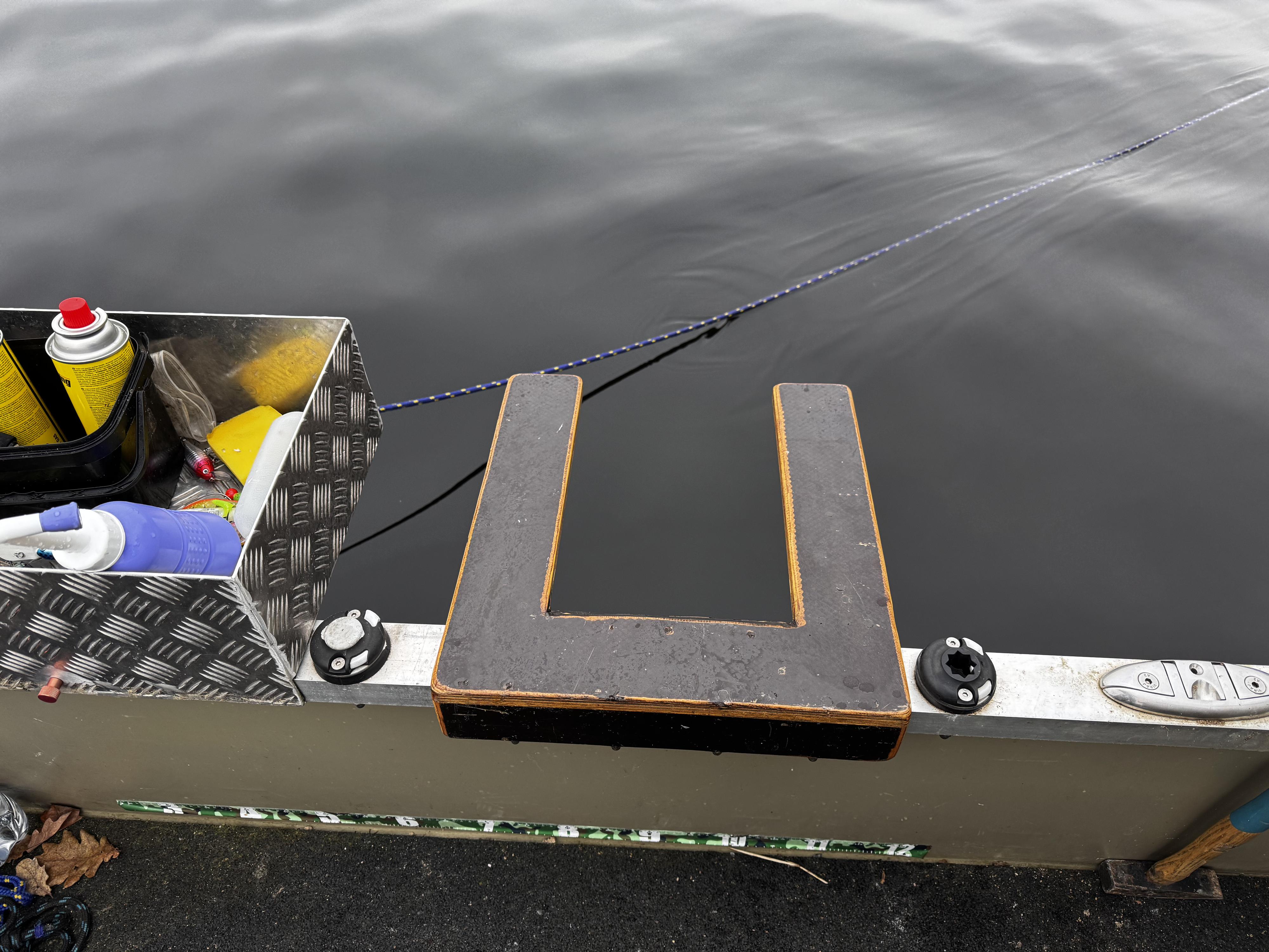 Půjčovna rybářské lodě na Orlíku foto 3