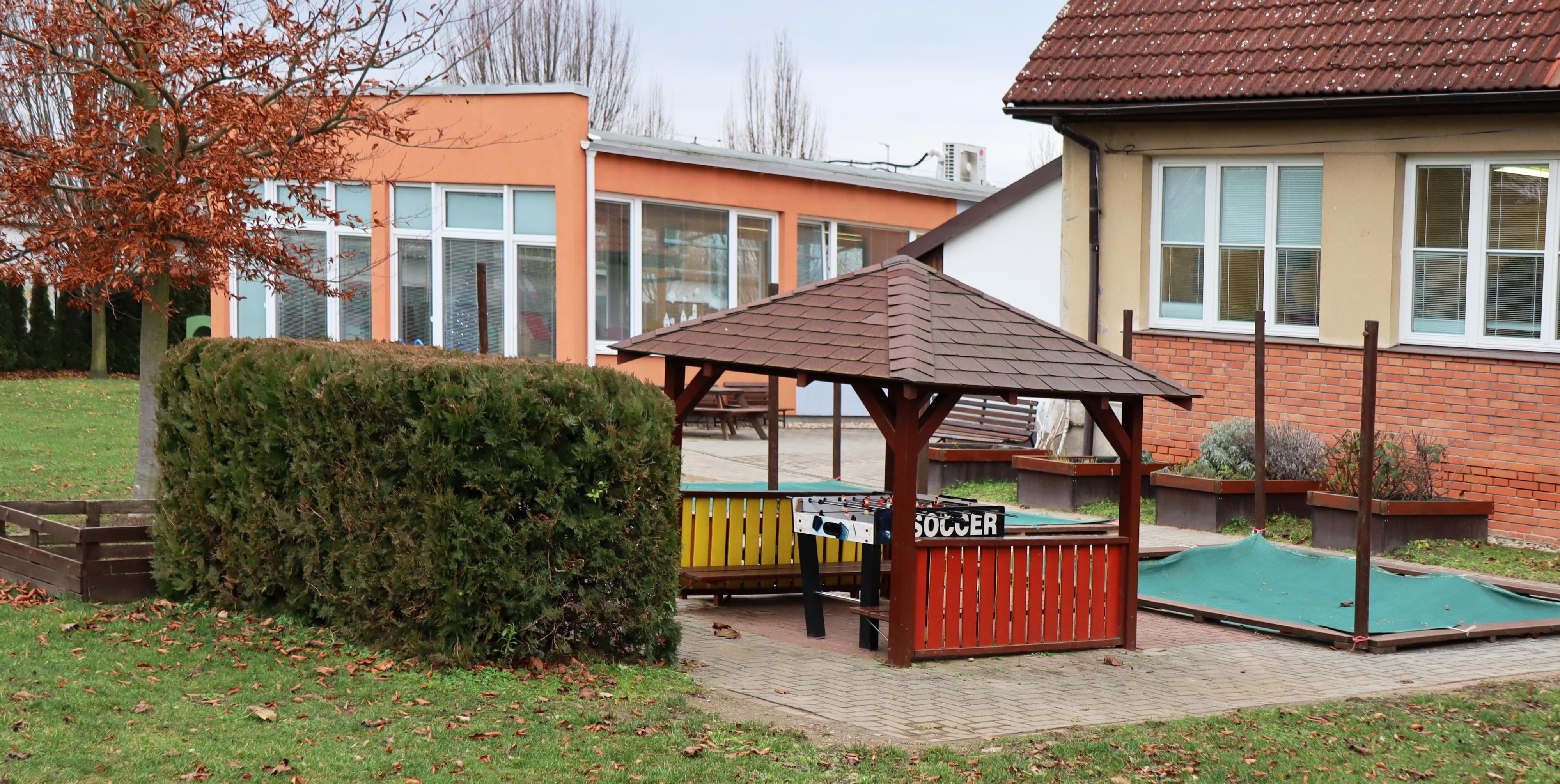 MŠ Duha Pardubice, Pražská foto 3