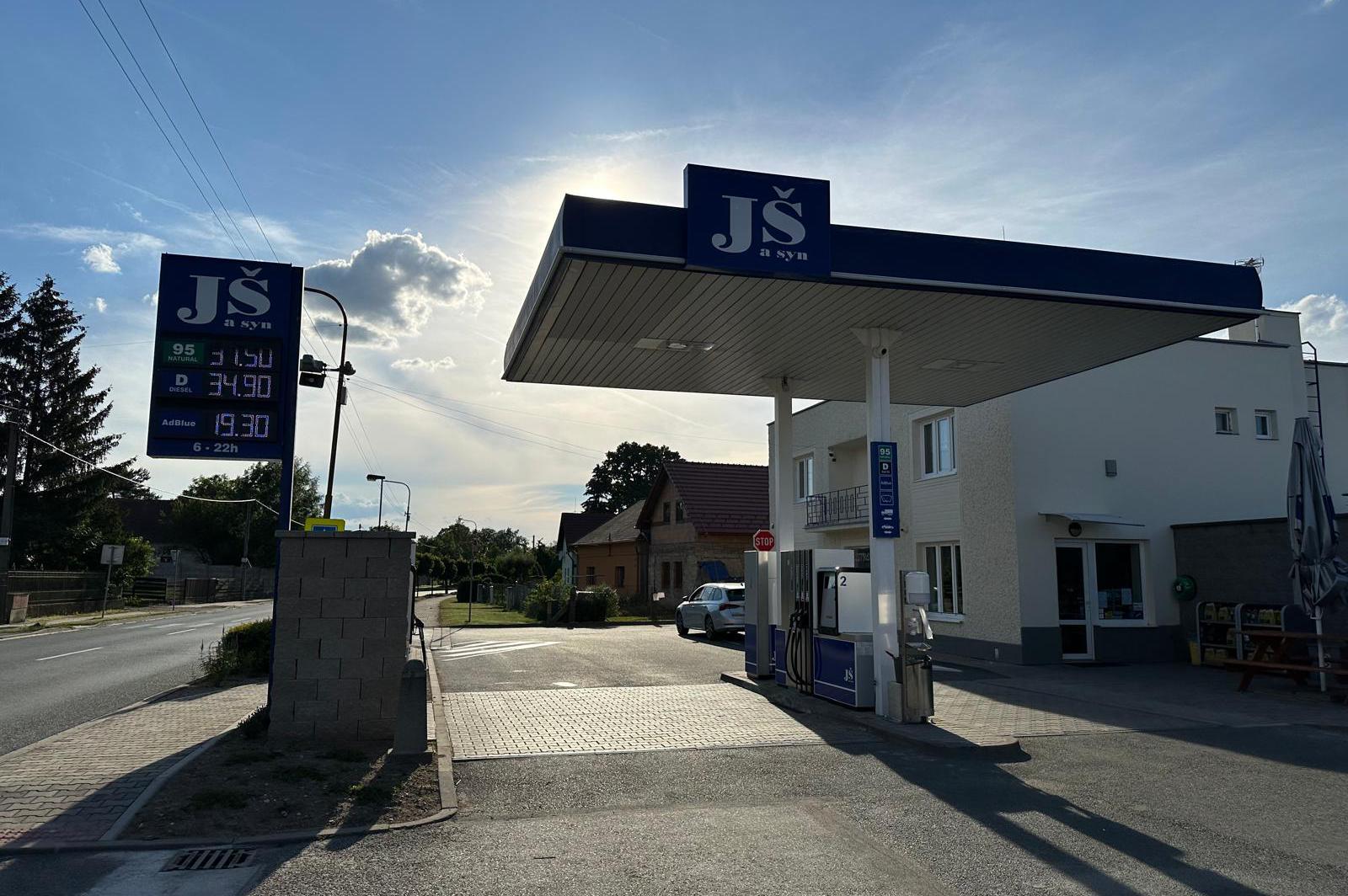 JAN ŠPATENKA A SYN, společnost s ručením omezeným