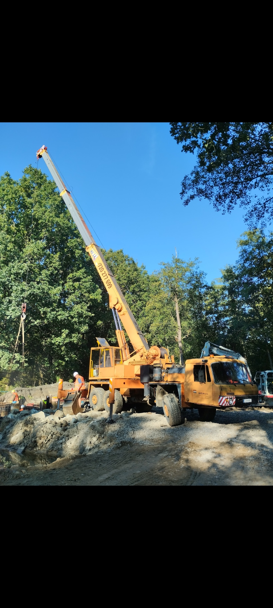 Autojeřáby KUTLAK s.r.o. foto 1