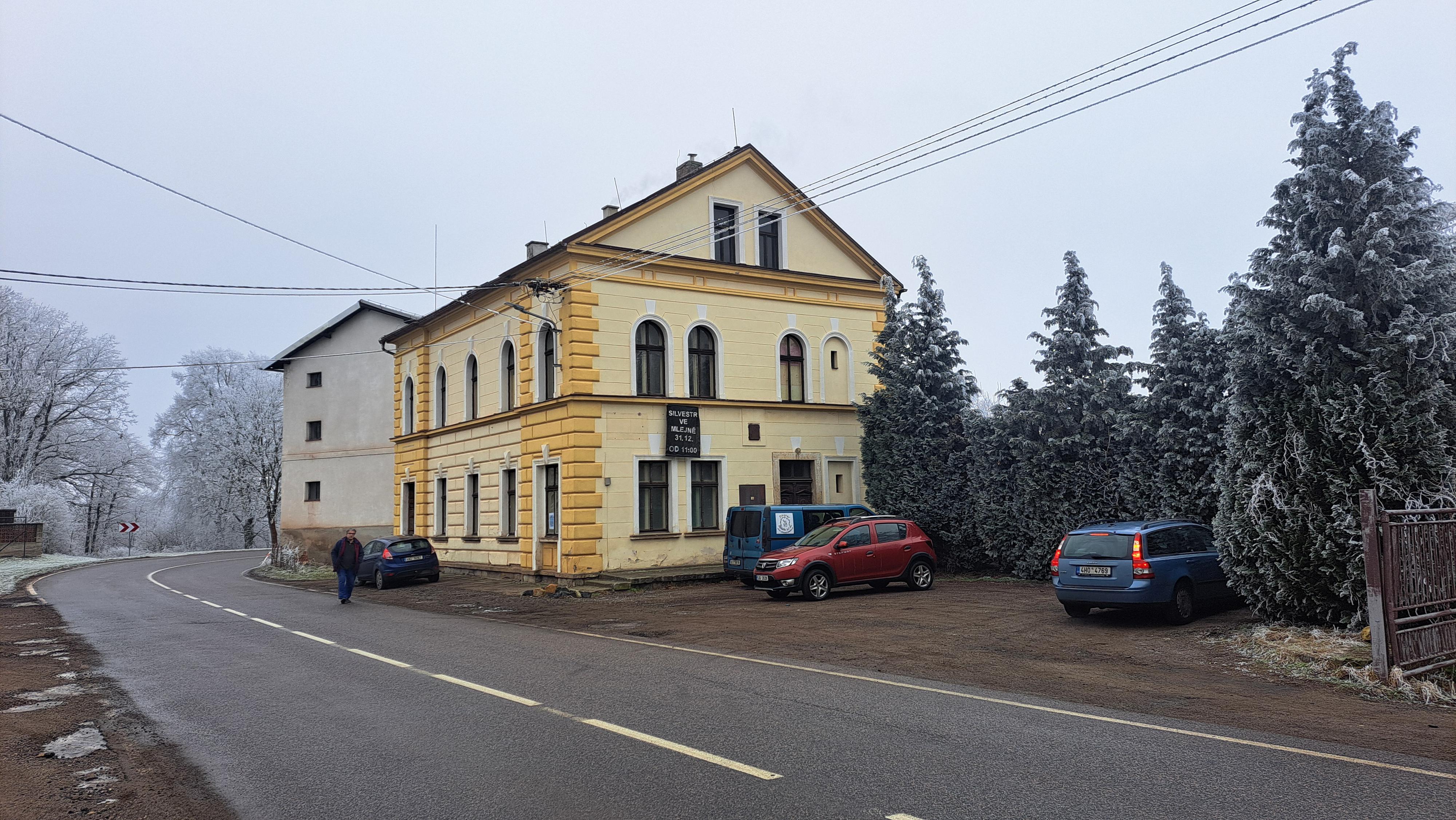 Hostinec ve mlejně foto 2