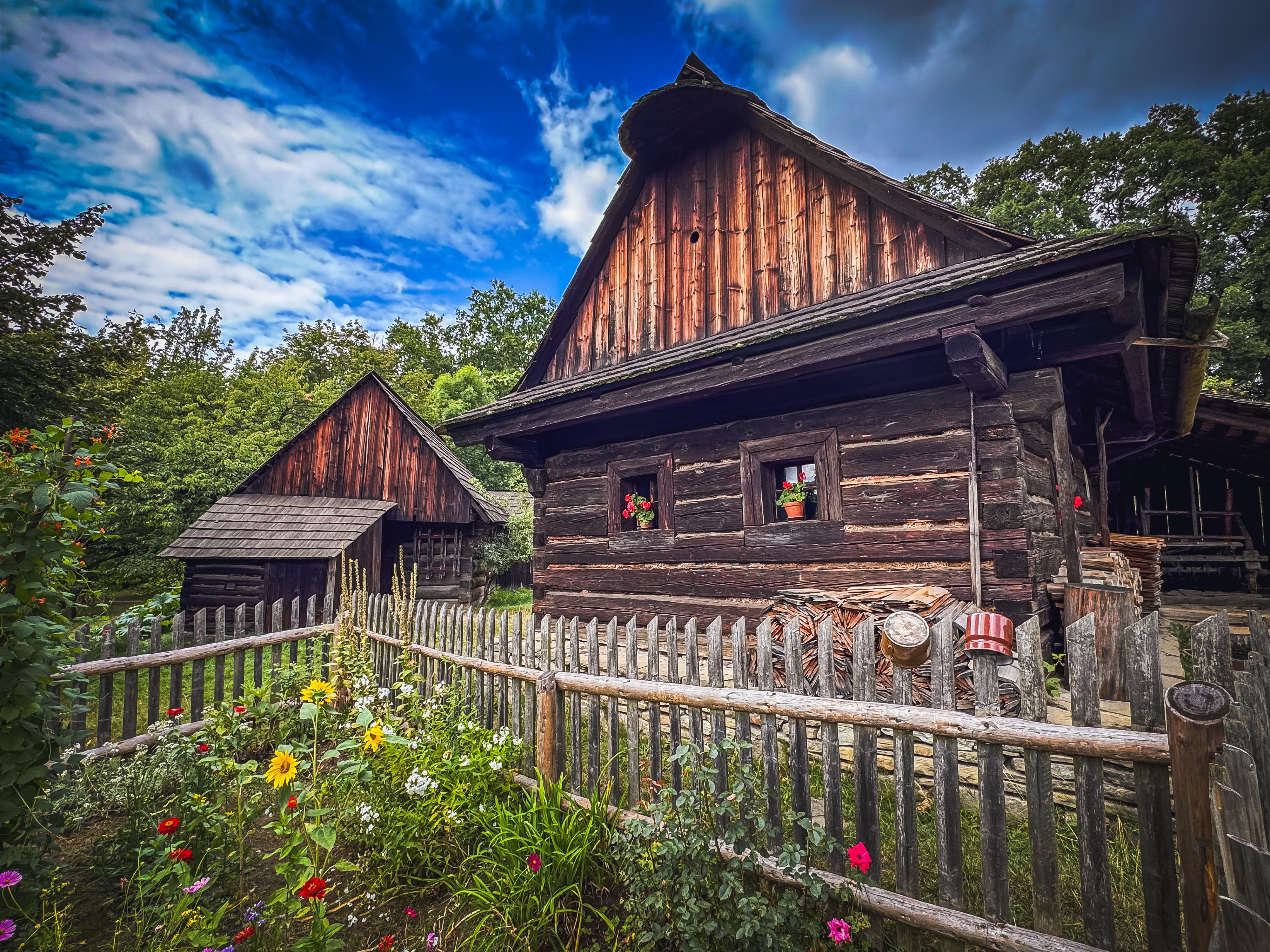 Valašské muzeum v přírodě - Valašská dědina foto 4