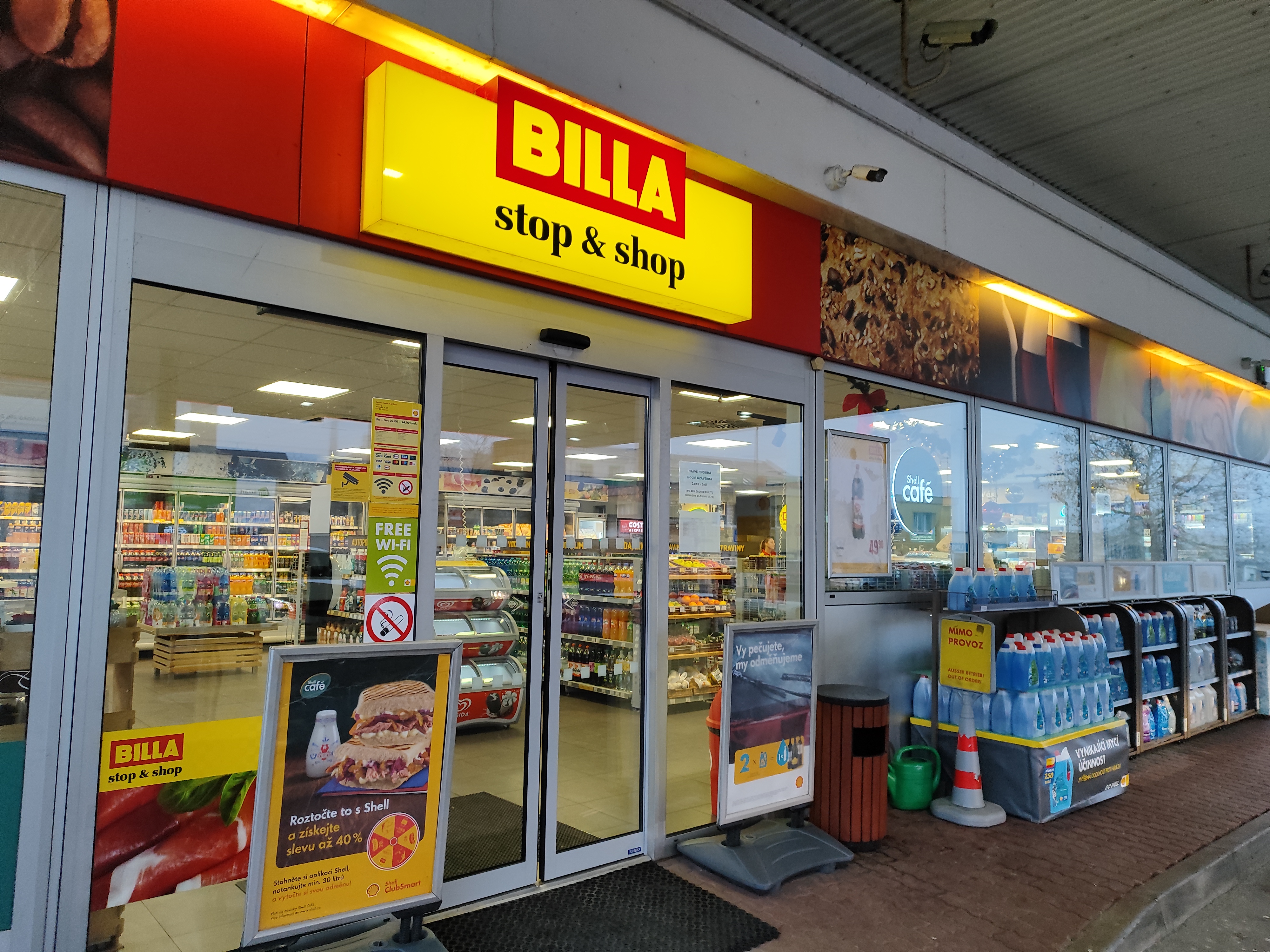 BILLA stop & shop foto 2