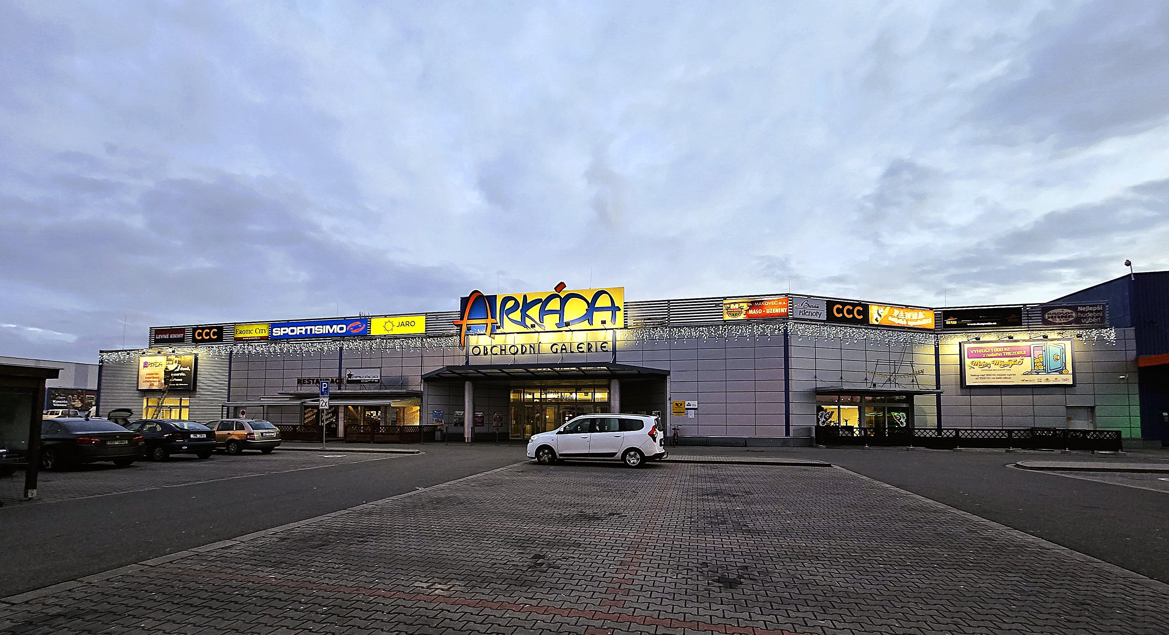 Obchodní galerie Arkáda foto 2