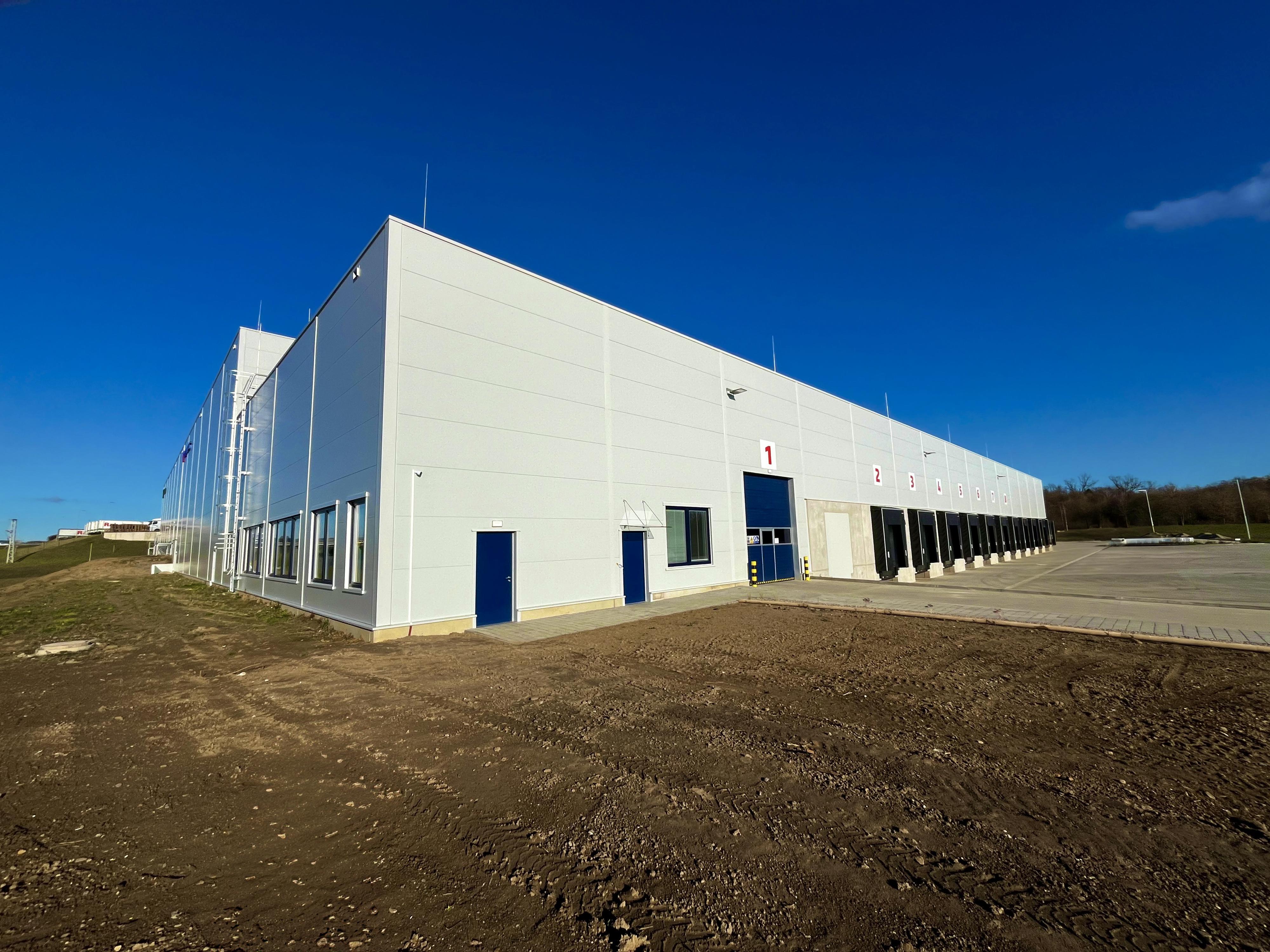 Hutchinson s.r.o. - Logistics center foto 2