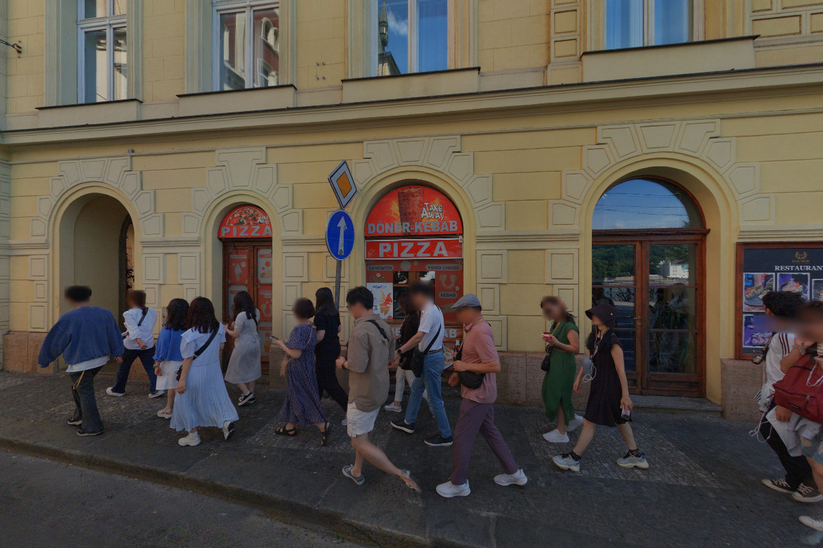 AMUNÌ Pizzeria Charles Bridge