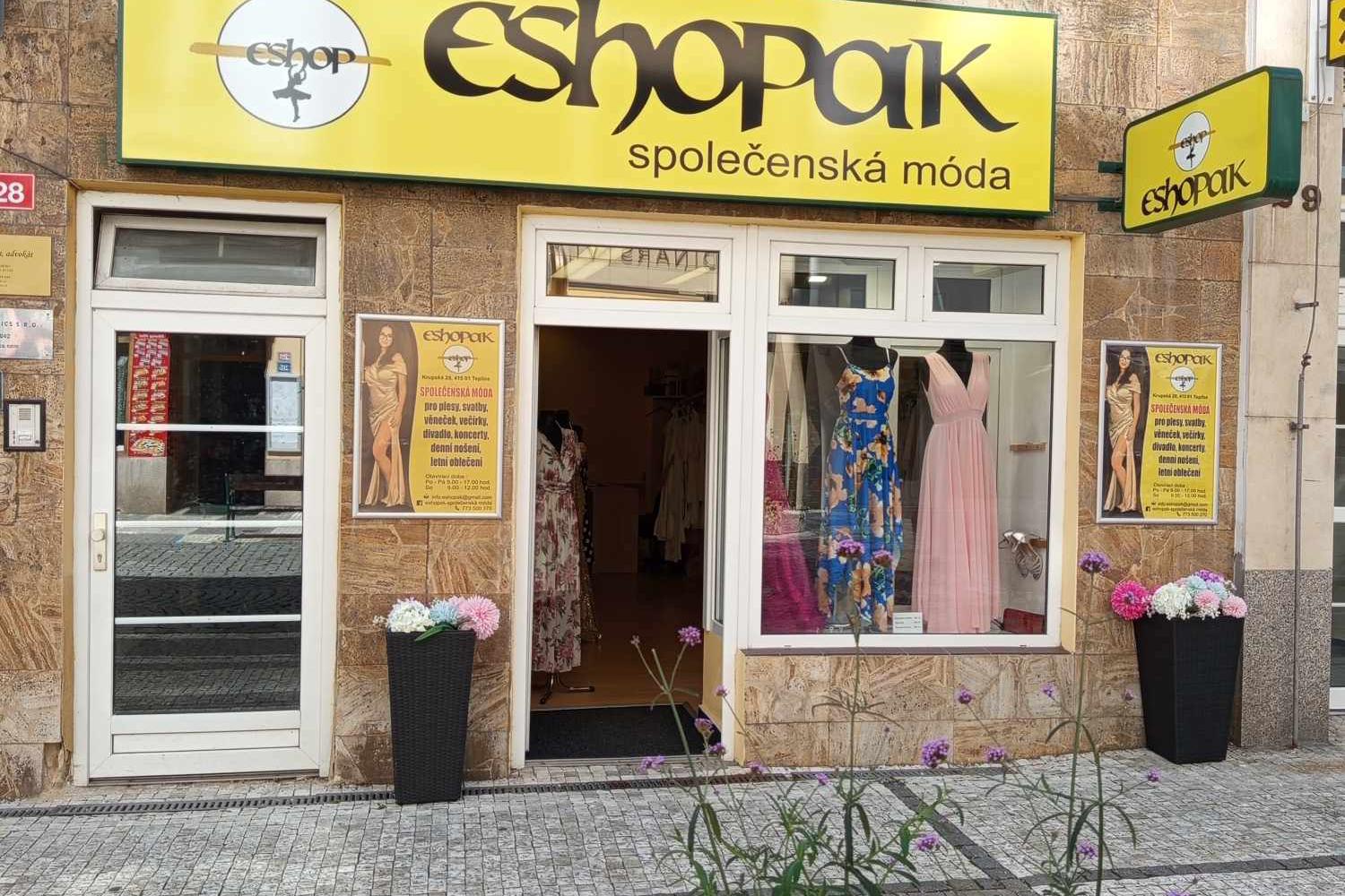 Eshopák společenská móda