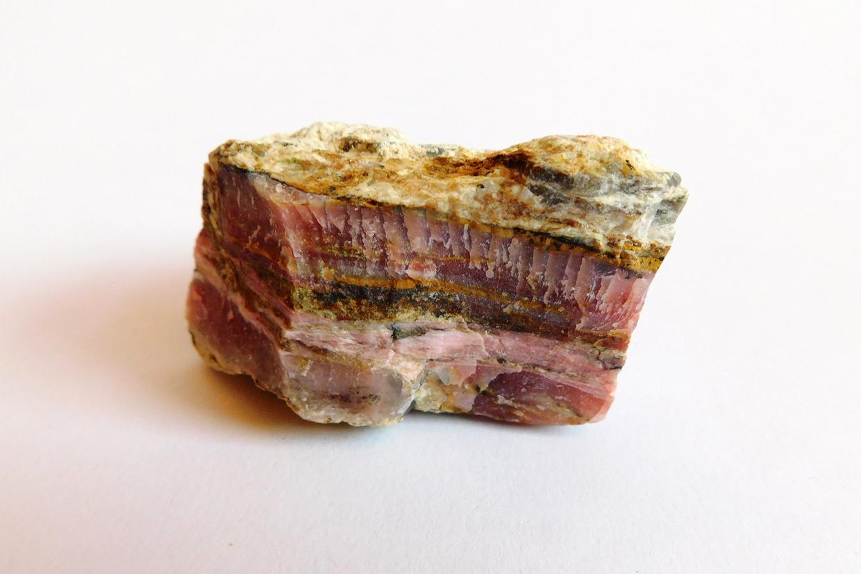 Opál růžový léčitel srdce do kterého přináší mír