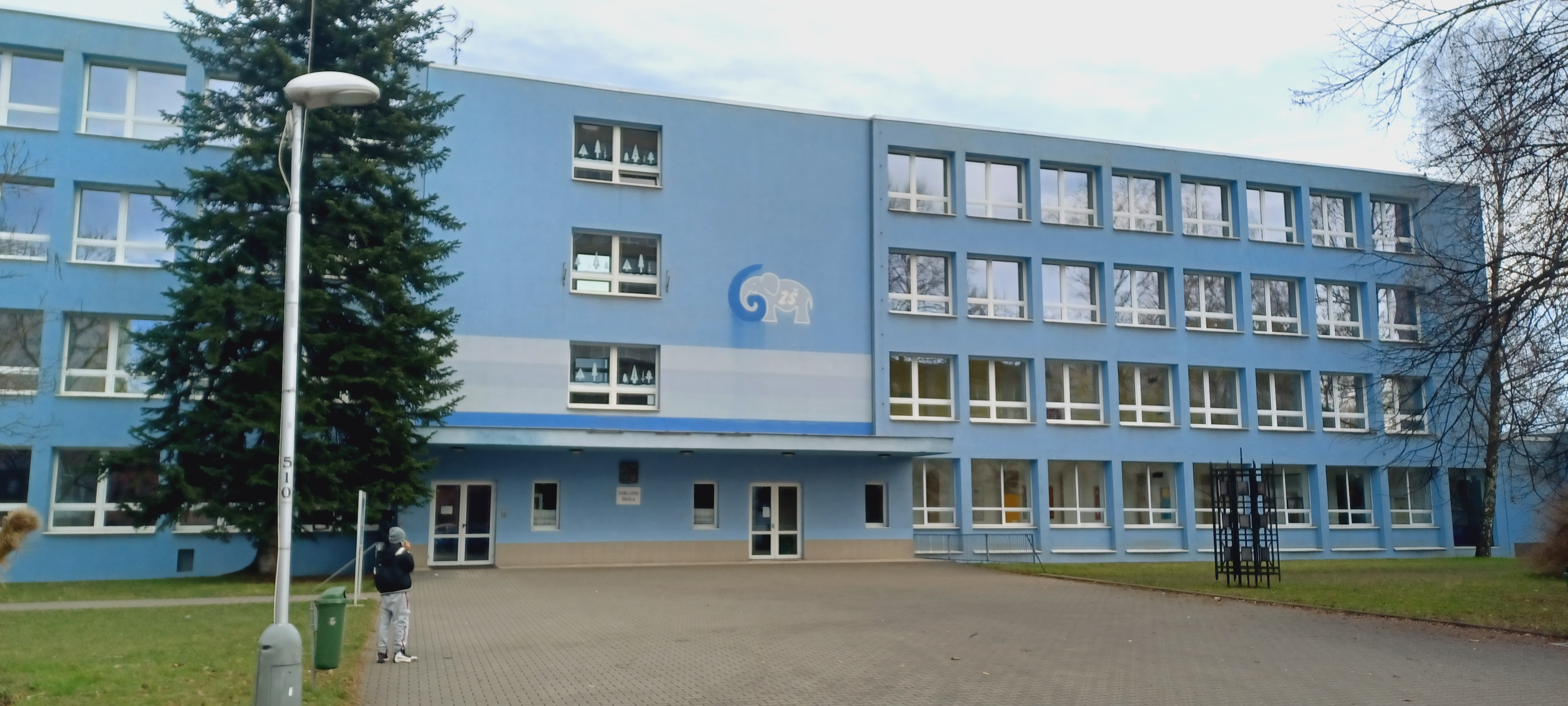 ZŠ Frýdek-Místek, Pionýrů foto 2