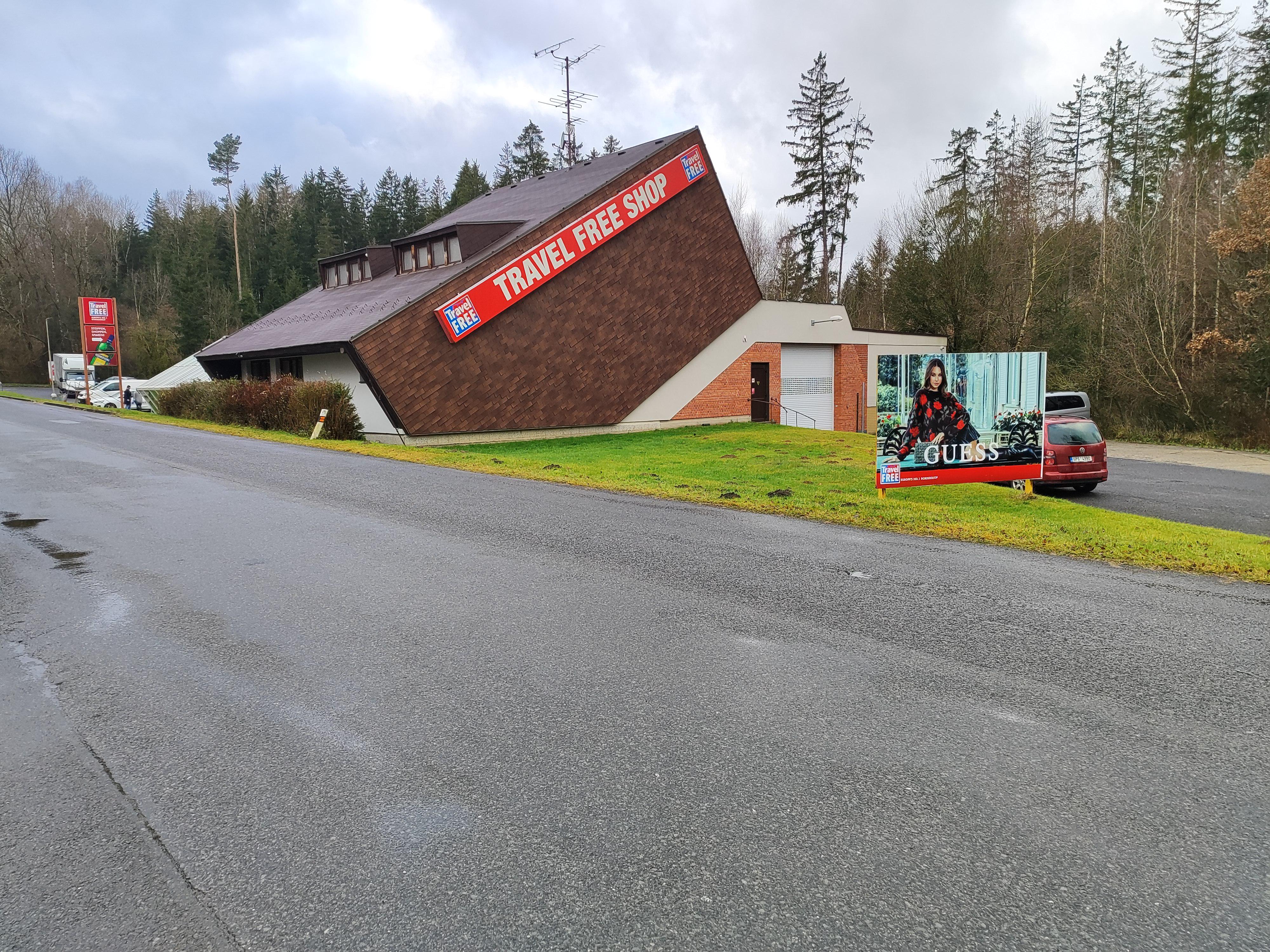 TRAVEL FREE SHOP foto 5