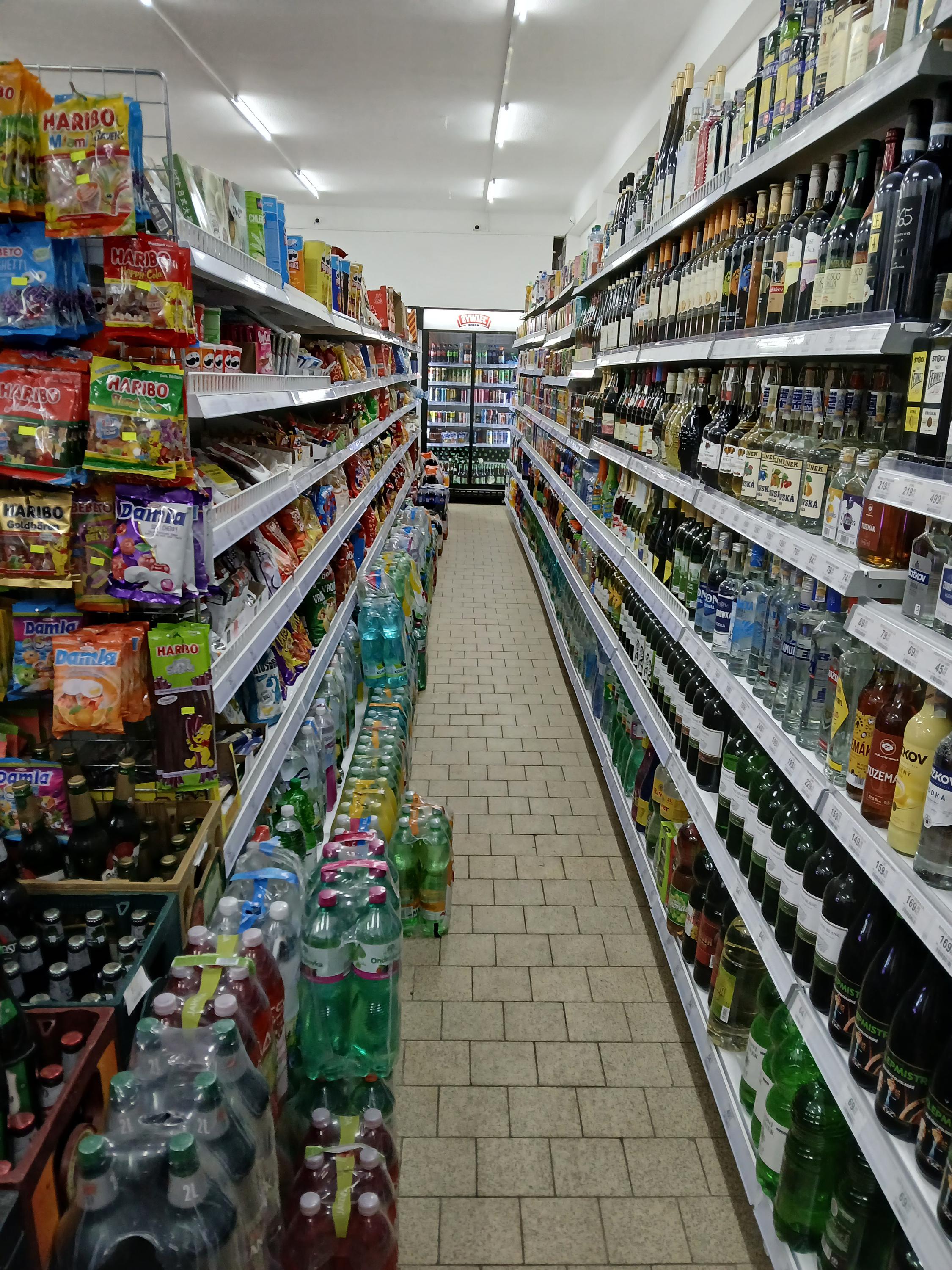 Potraviny Višňová 180 foto 2