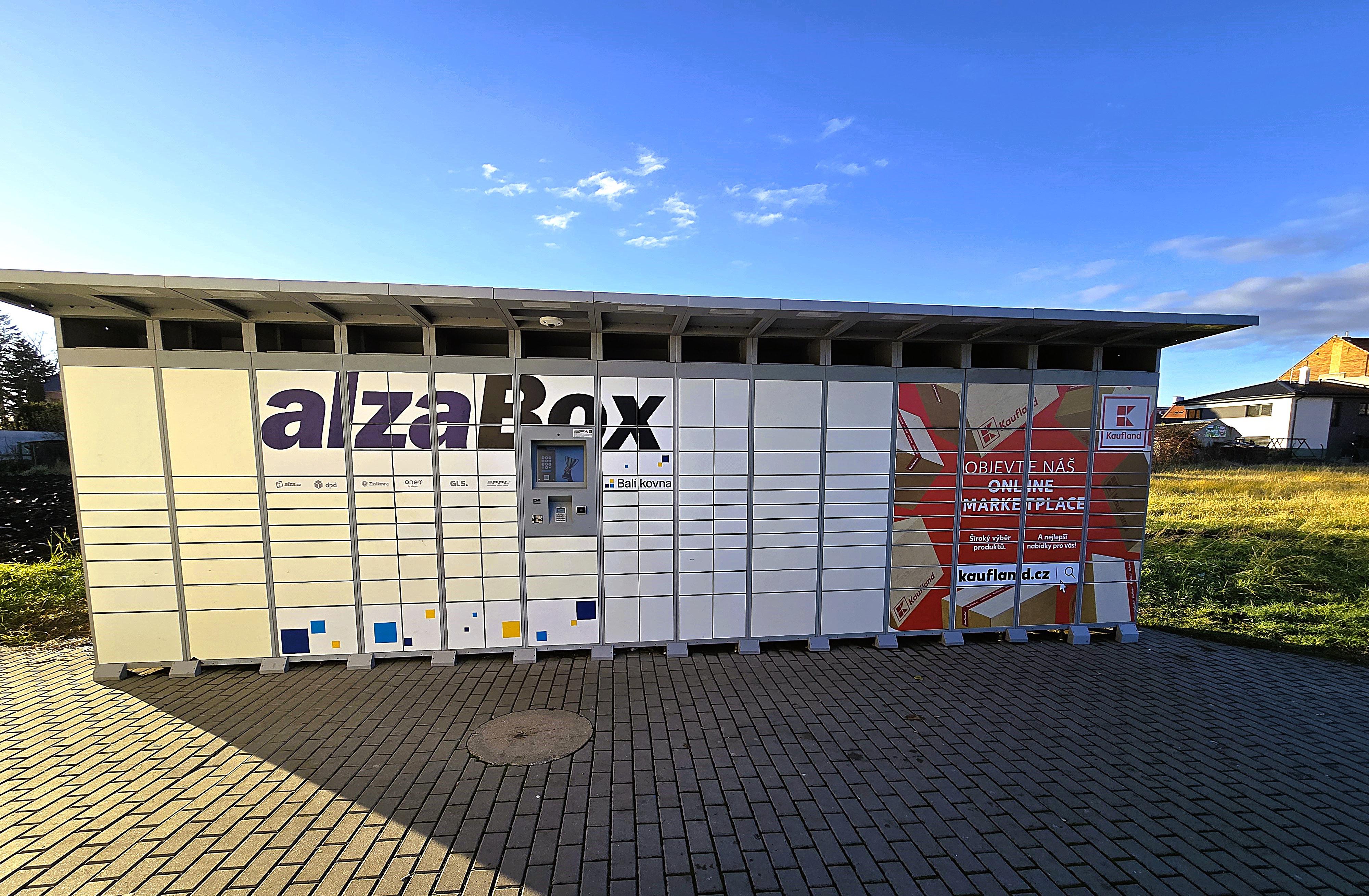 AlzaBox foto 2