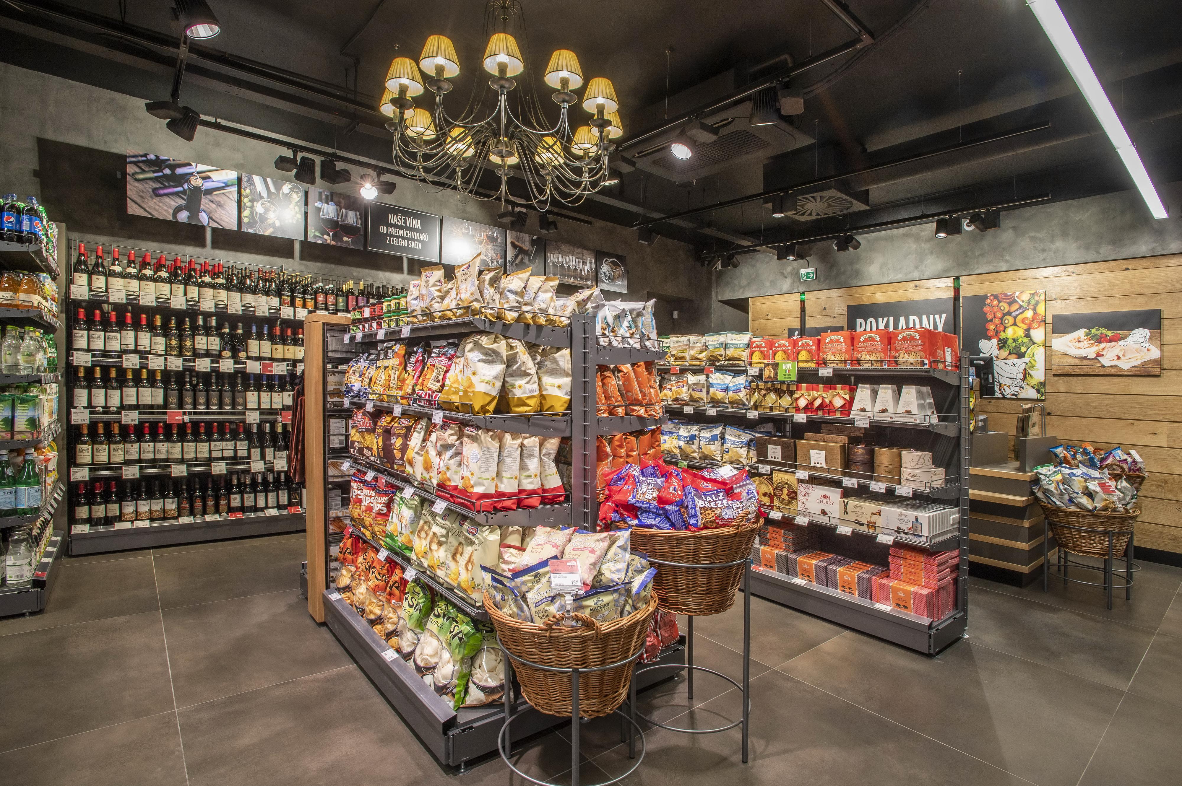 DELMART Hradčanská