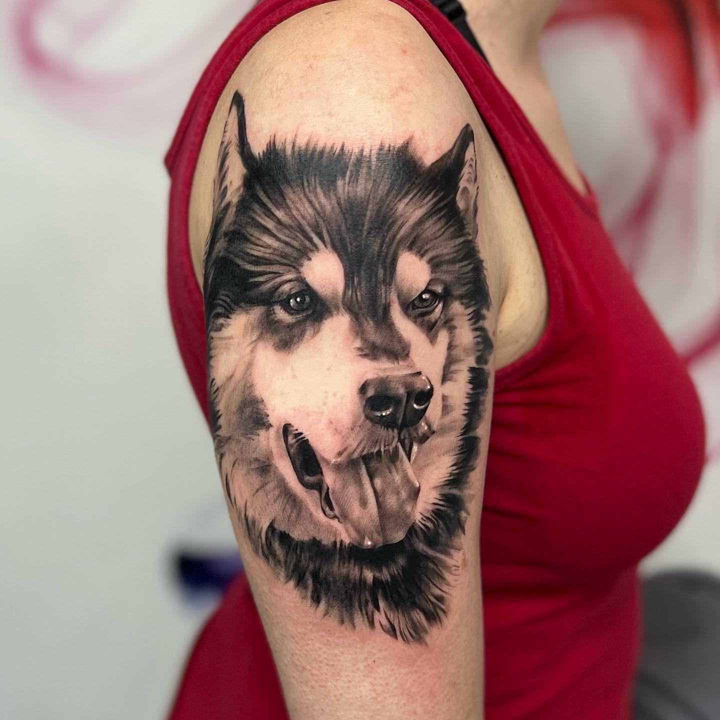 Tattoo Club foto 3