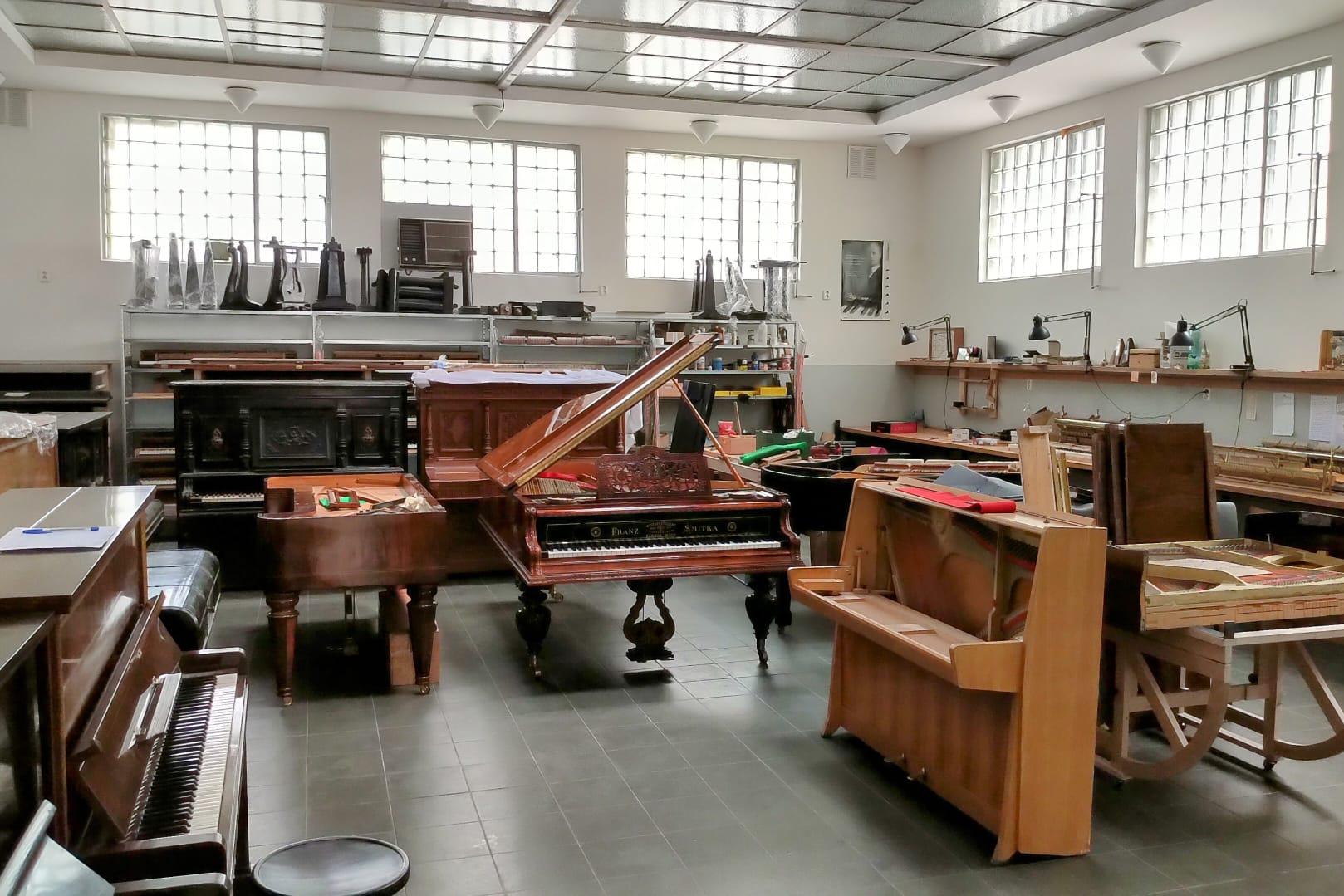 Pianotéka Zahradník - dílna foto 2