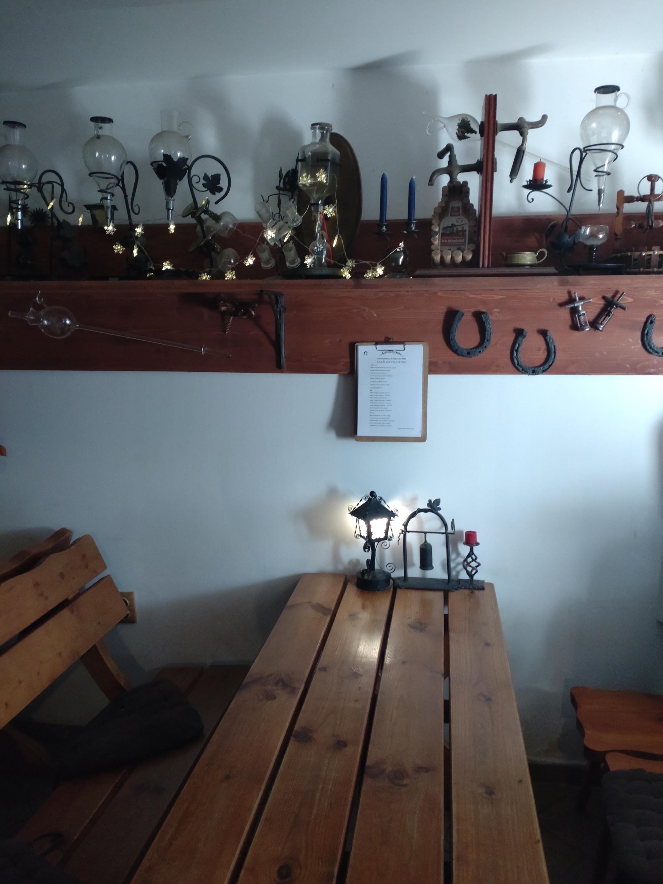 Vinotéka Na Kovárně foto 2