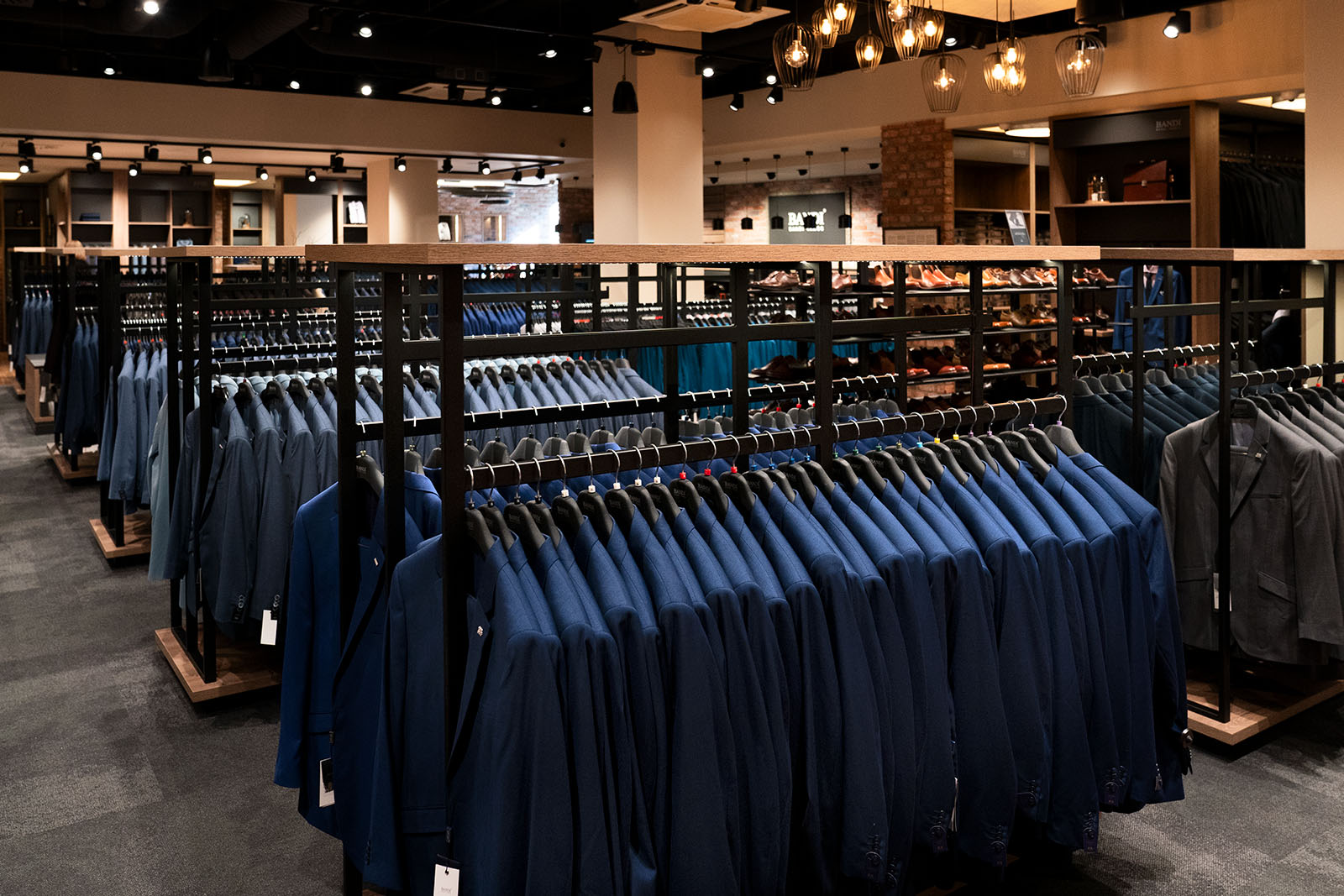 Pánské obleky BANDI foto 3