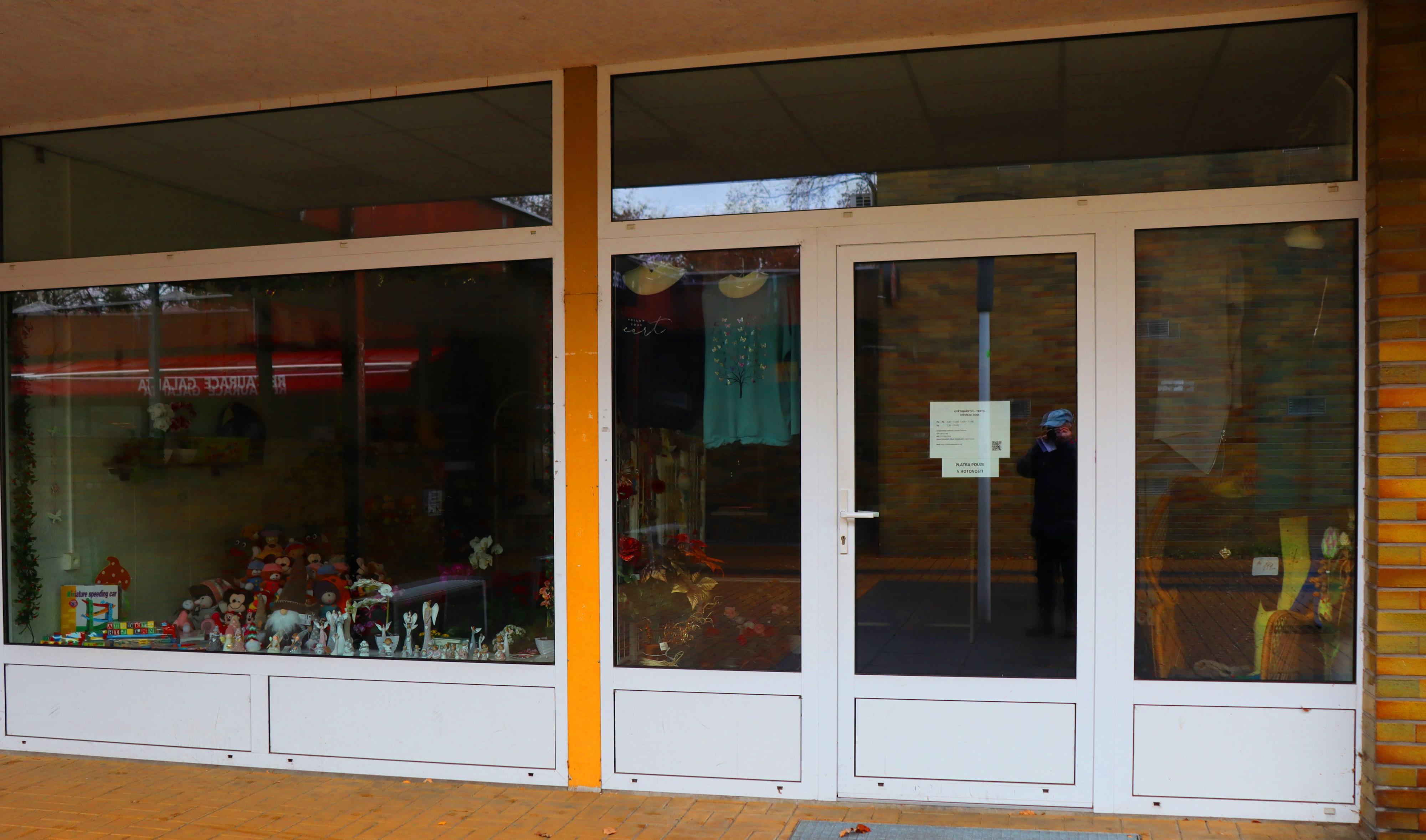 Květinářství - Textil Na Drážce