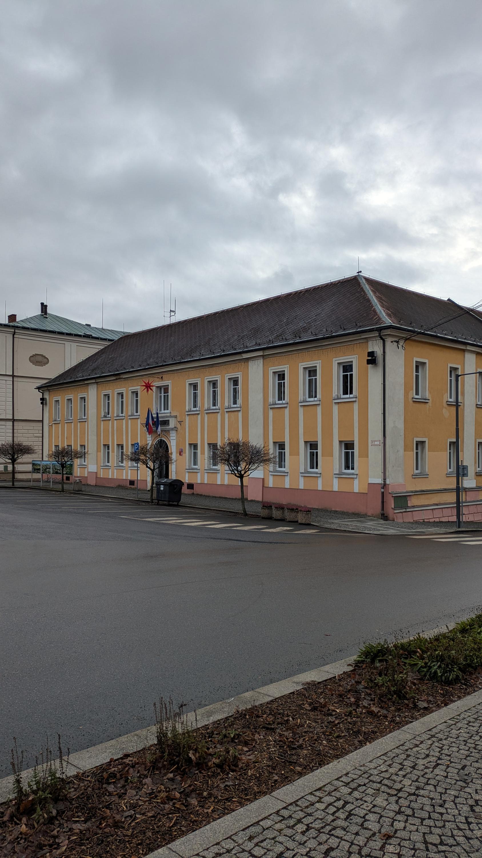 Městský úřad Varnsdorf foto 6