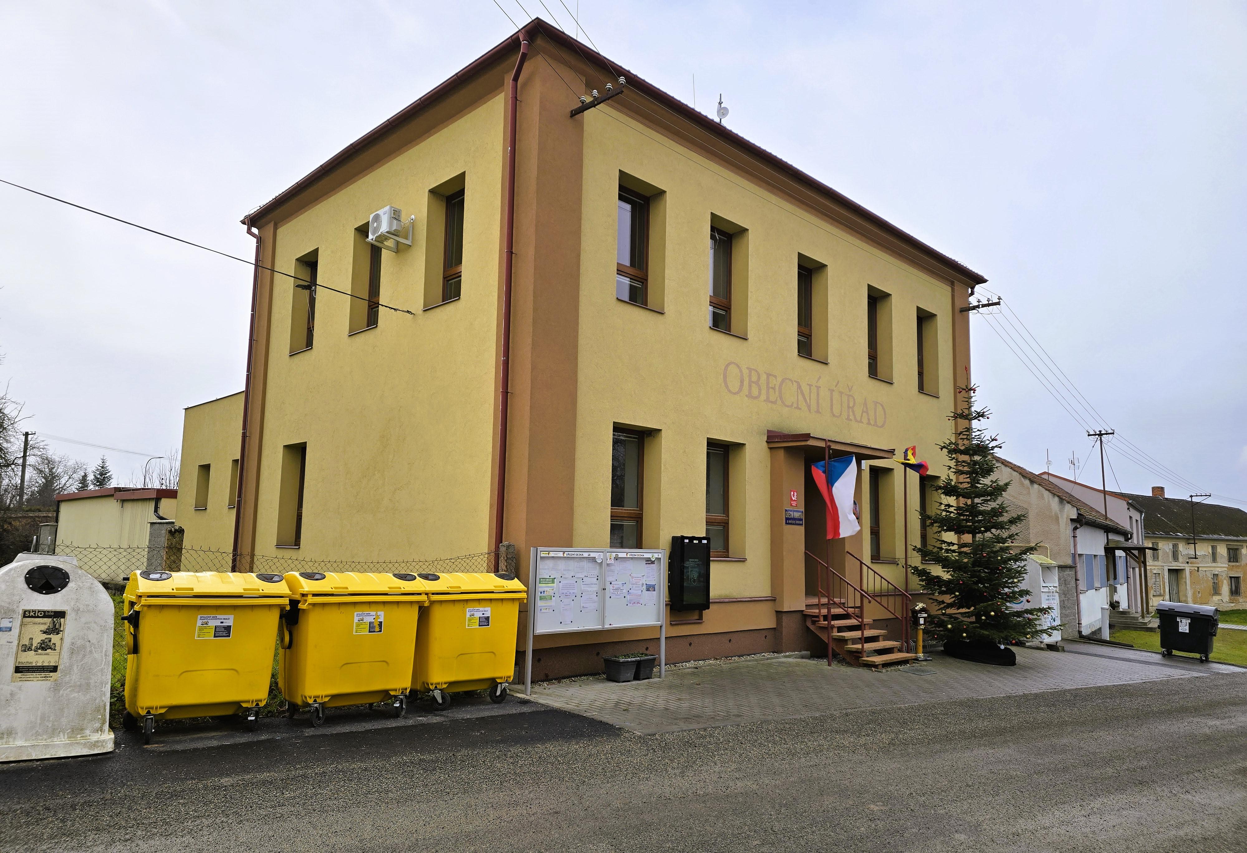 Obecní knihovna Zdětín foto 2