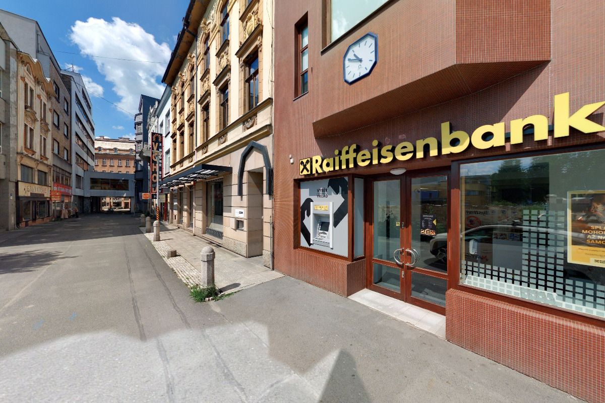 Raiffeisenbank - bankomat foto 3
