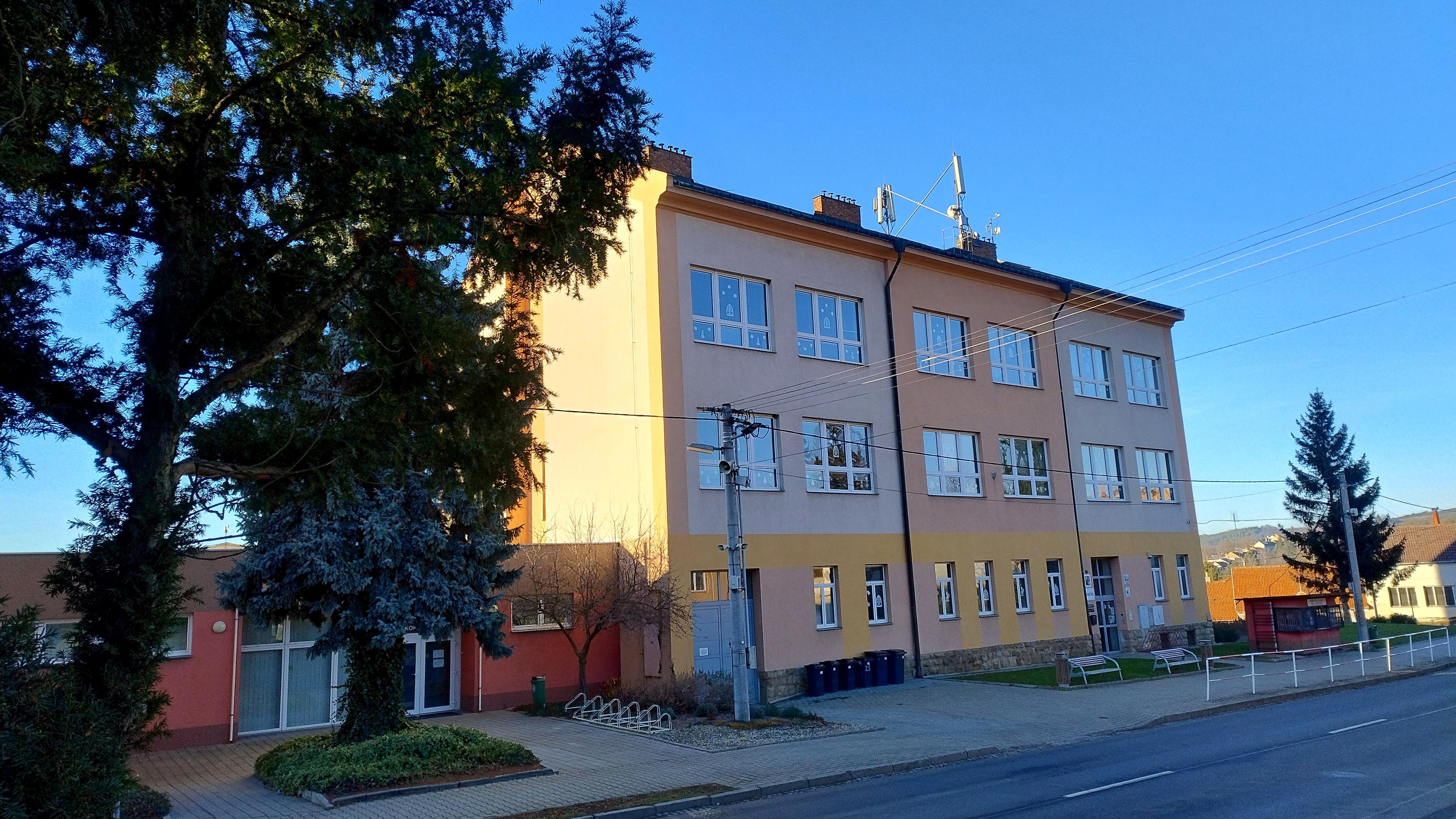 Základní škola, Koryčany, okres Kroměříž foto 3