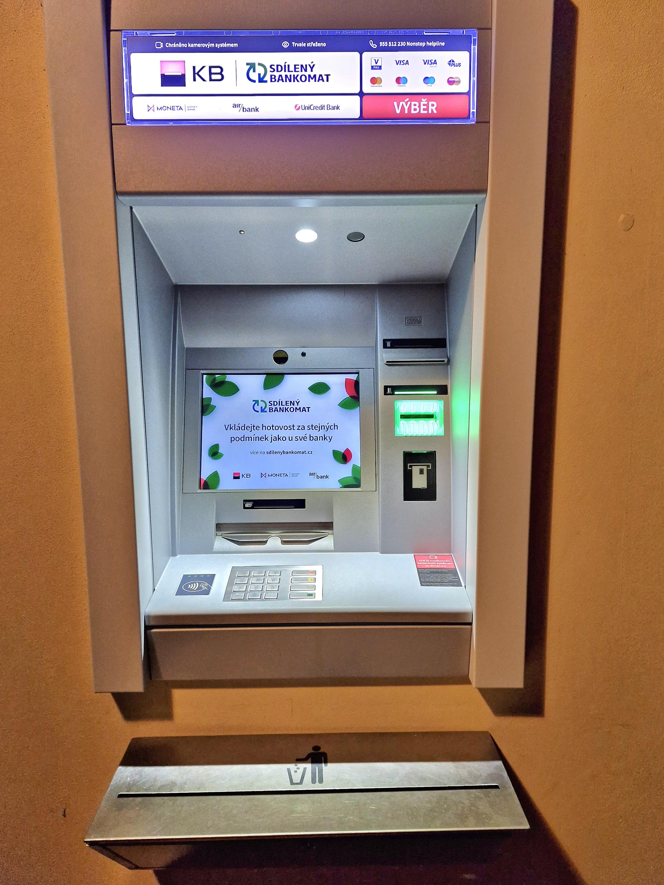 Bankomat Komerční banky foto 6