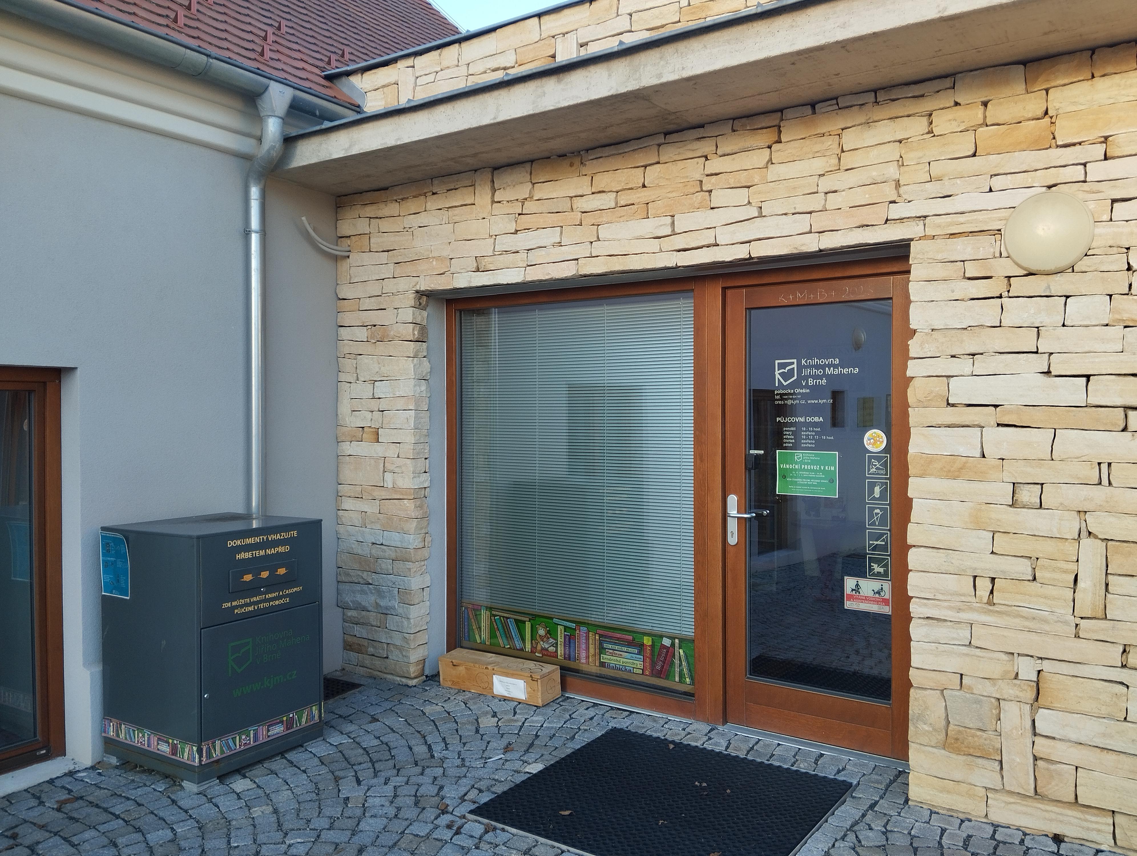Knihovna Jiřího Mahena v Brně foto 3