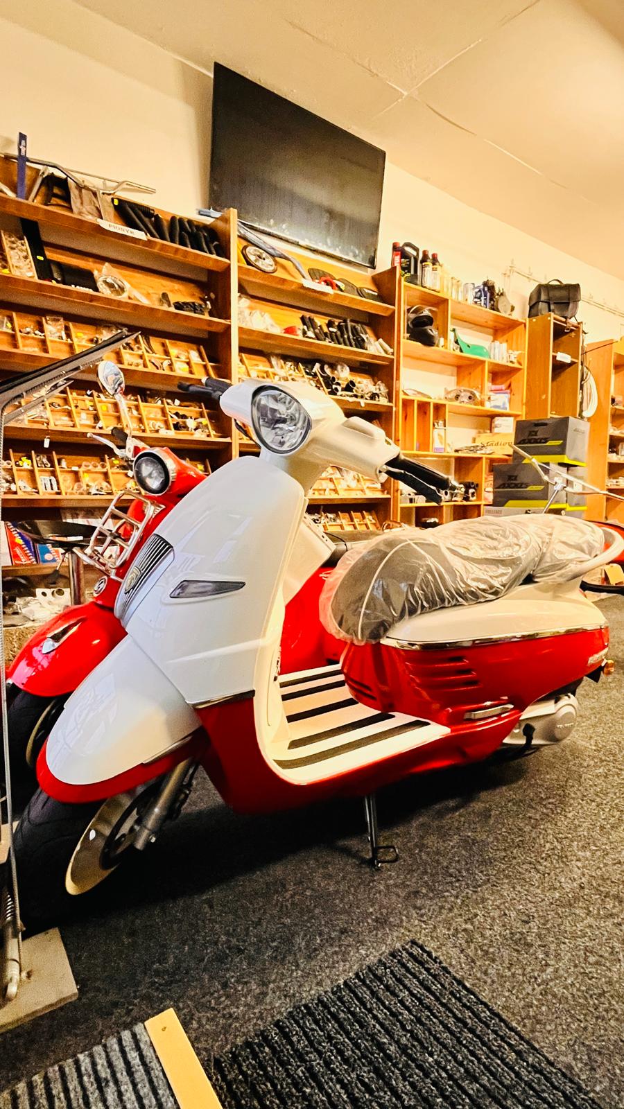 Prodej motorek a skútrů Flomax s.r.o. foto 2