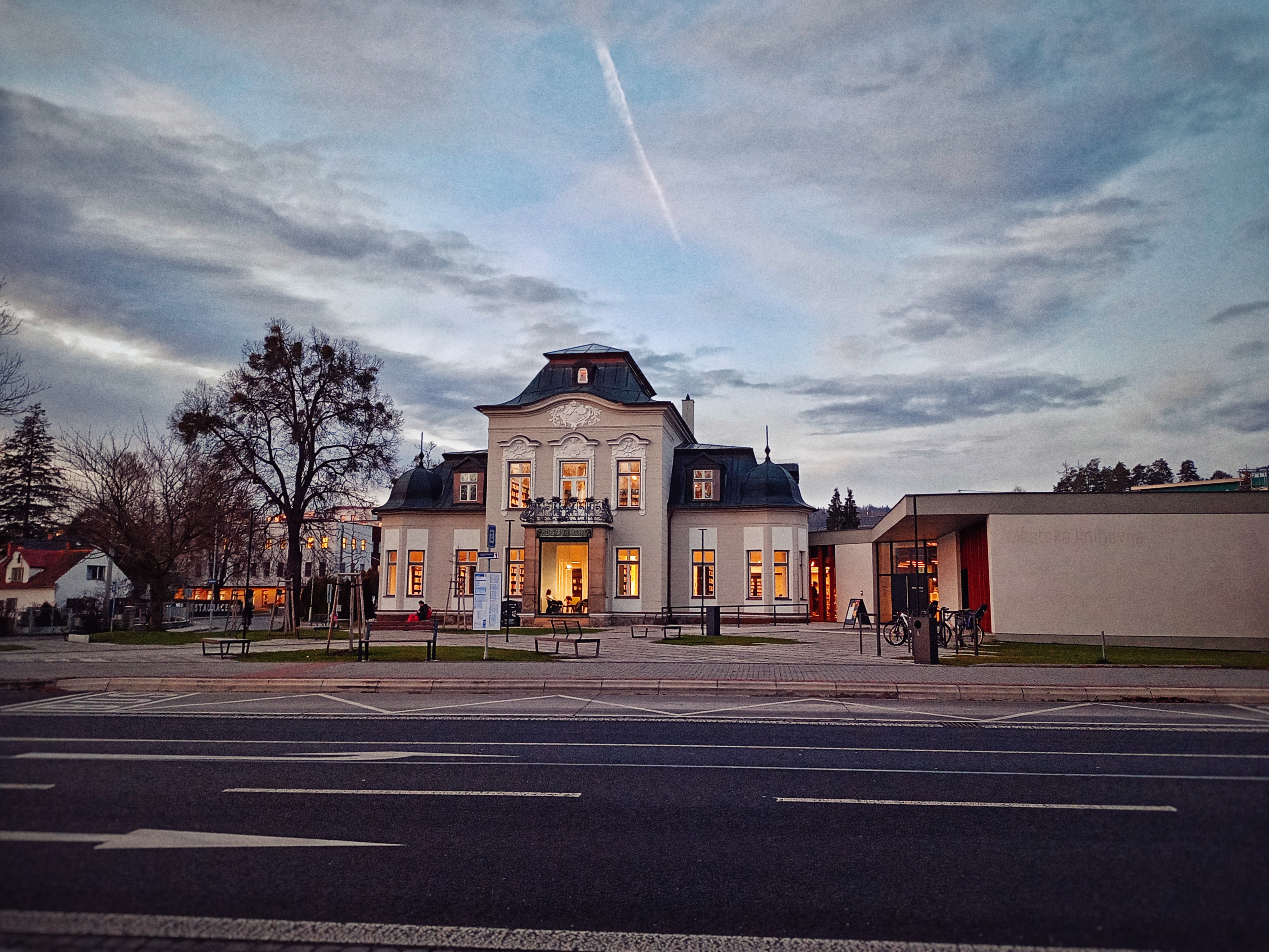 Městská knihovna Rožnov pod Radhoštěm foto 3