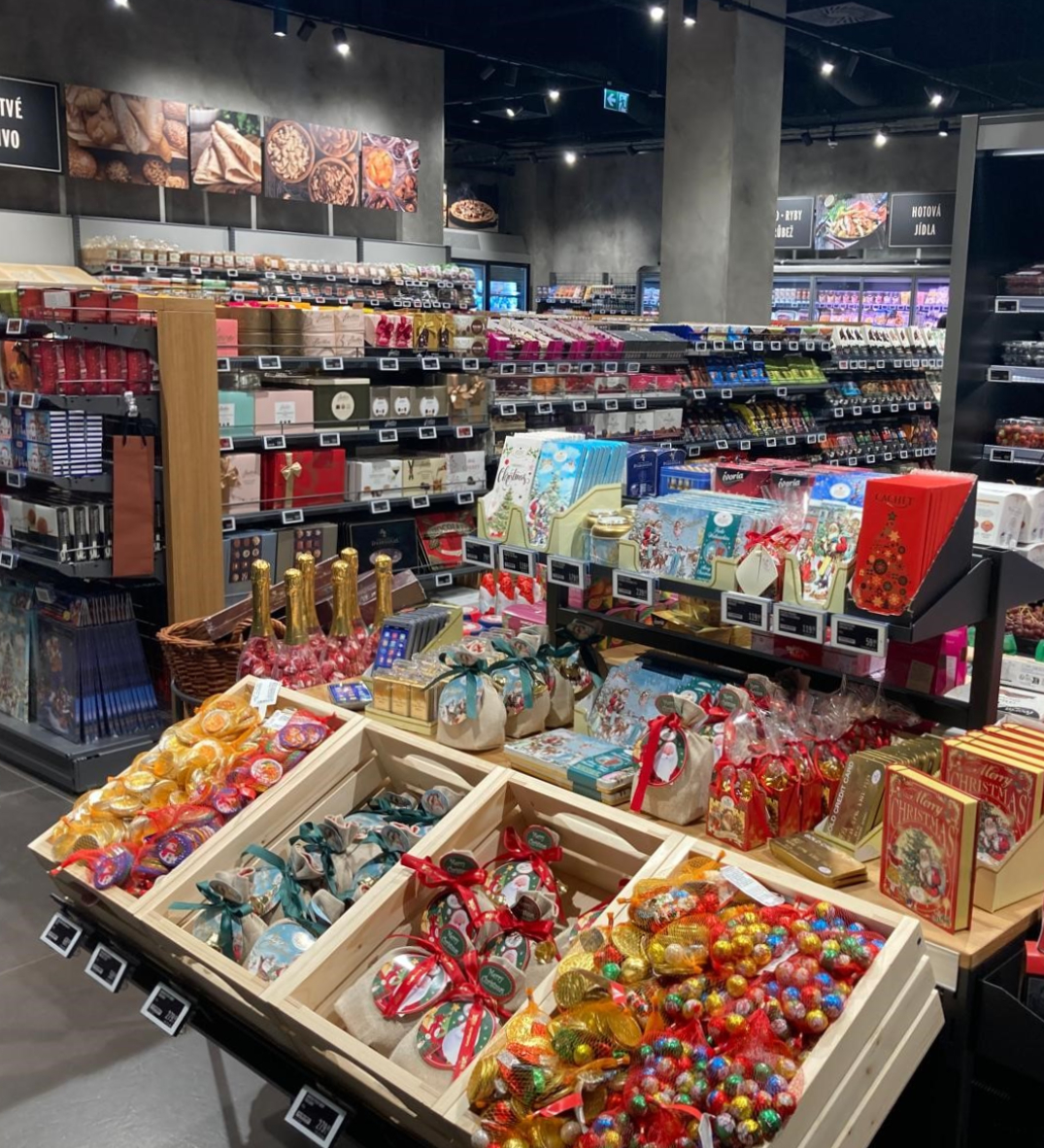 DELMART Westfield Chodov foto 3