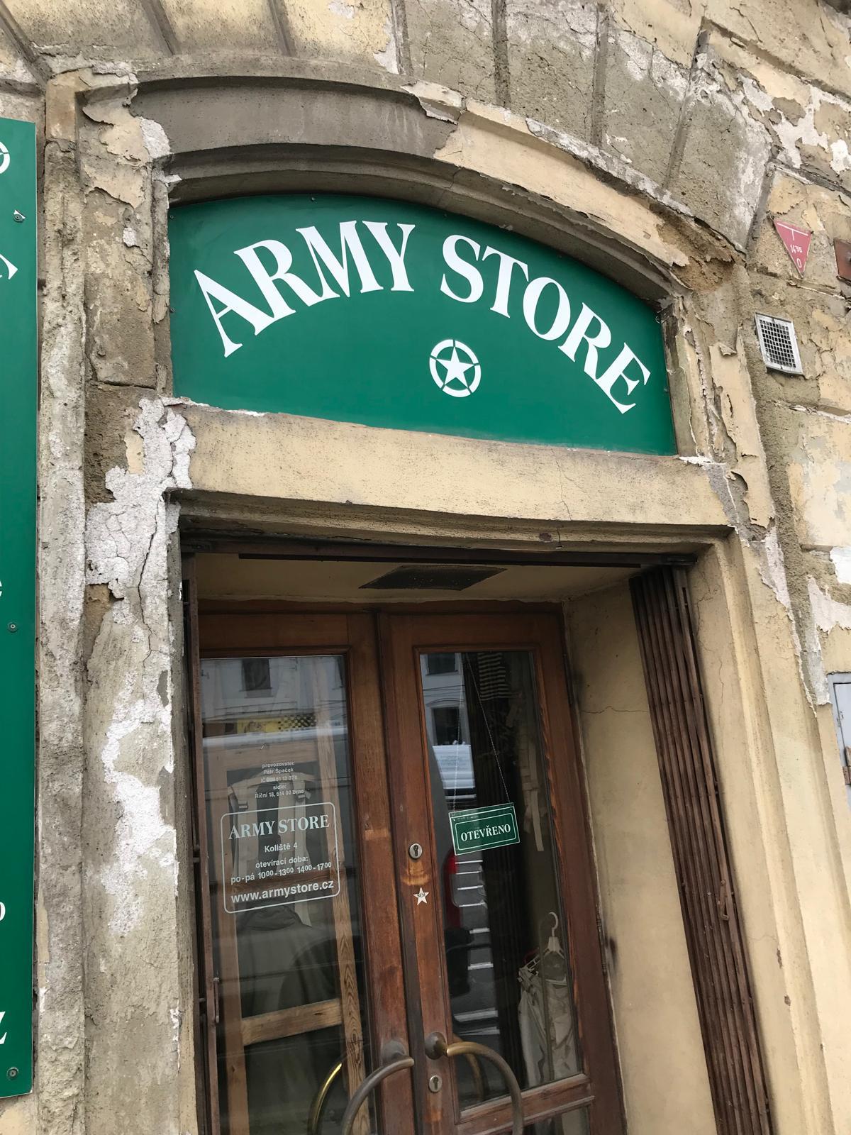 Army store foto 3