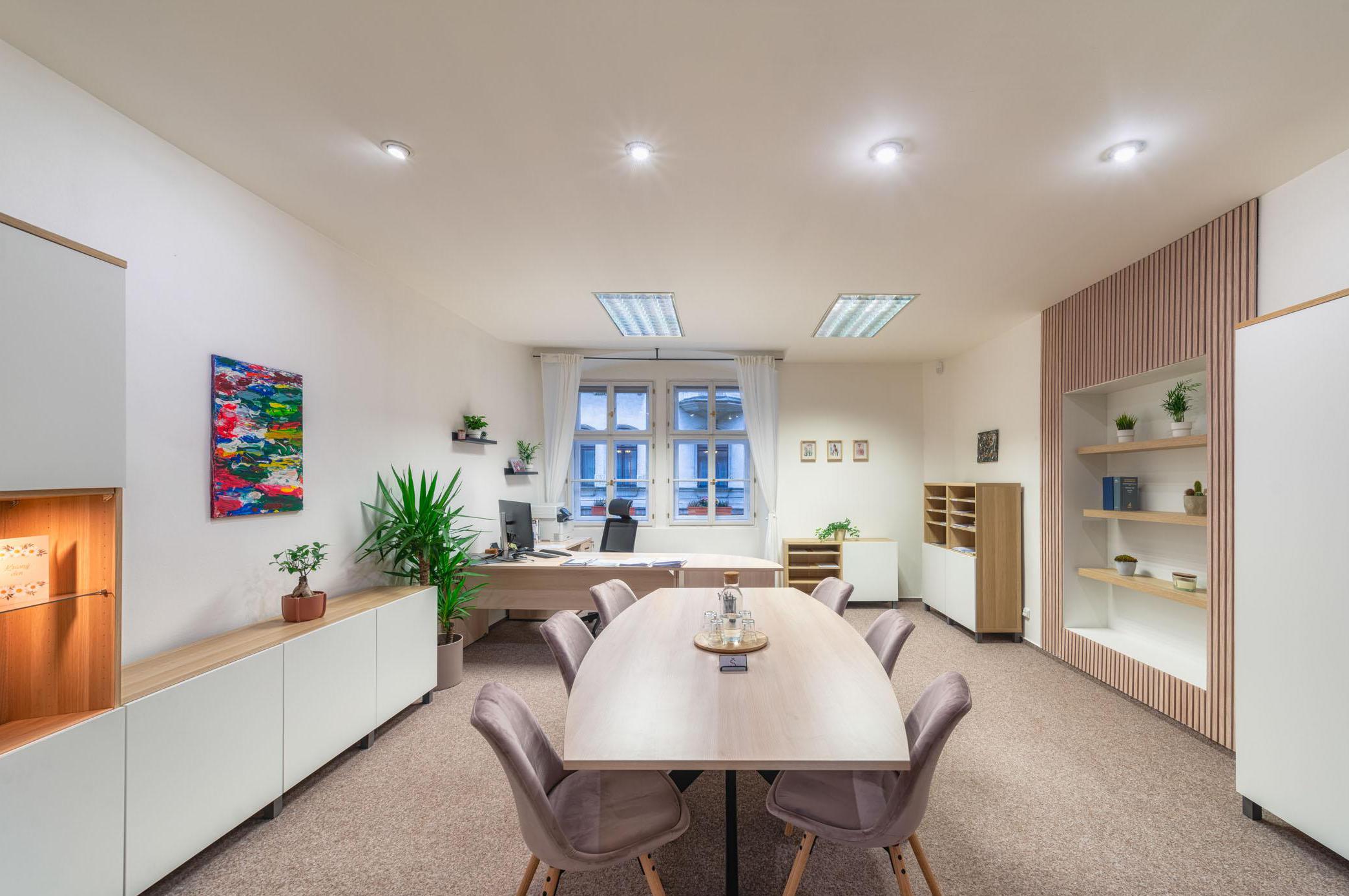 JUDr. Kateřina Šleglová, notář