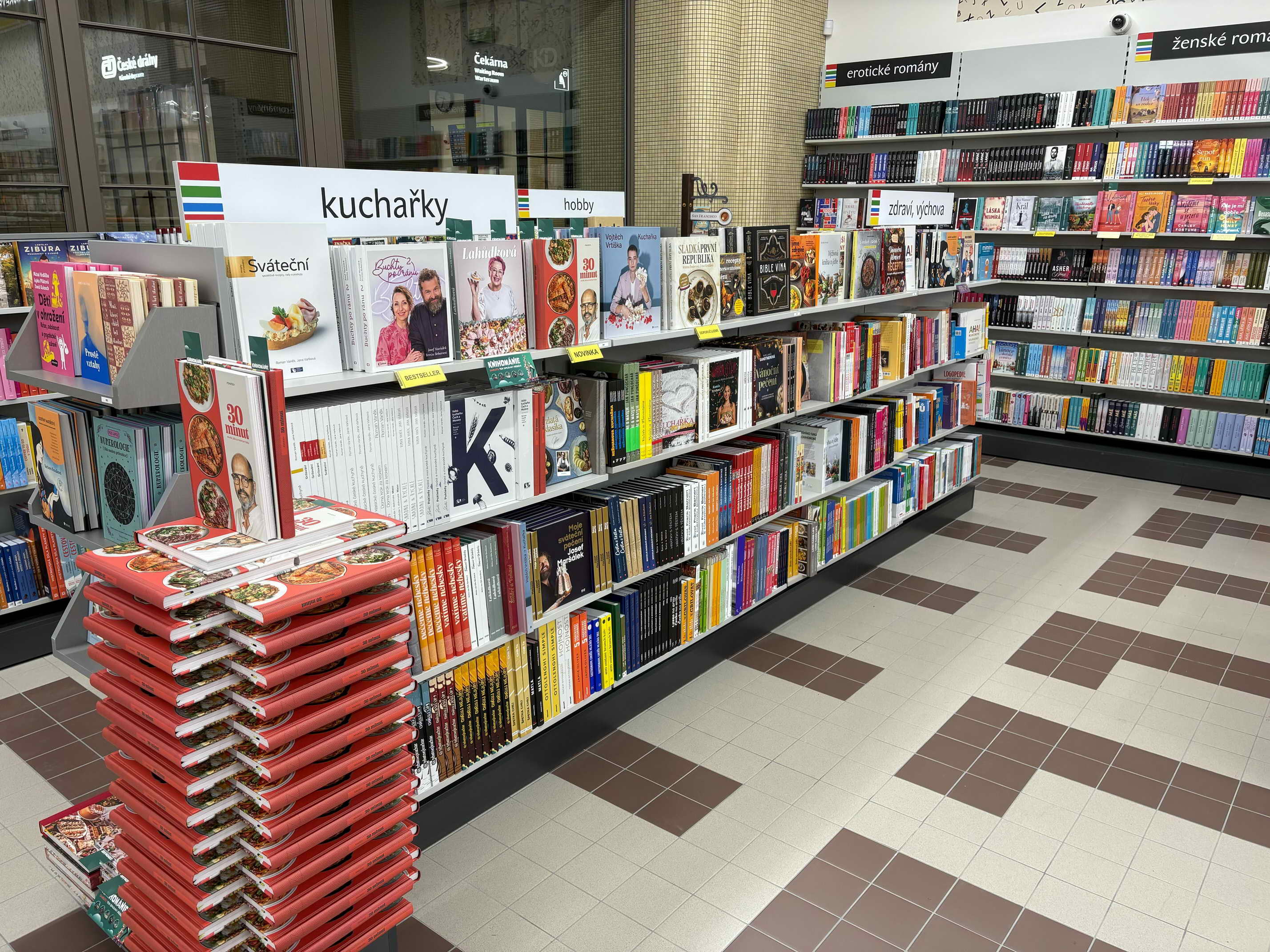 KNIHY DOBROVSKÝ foto 2
