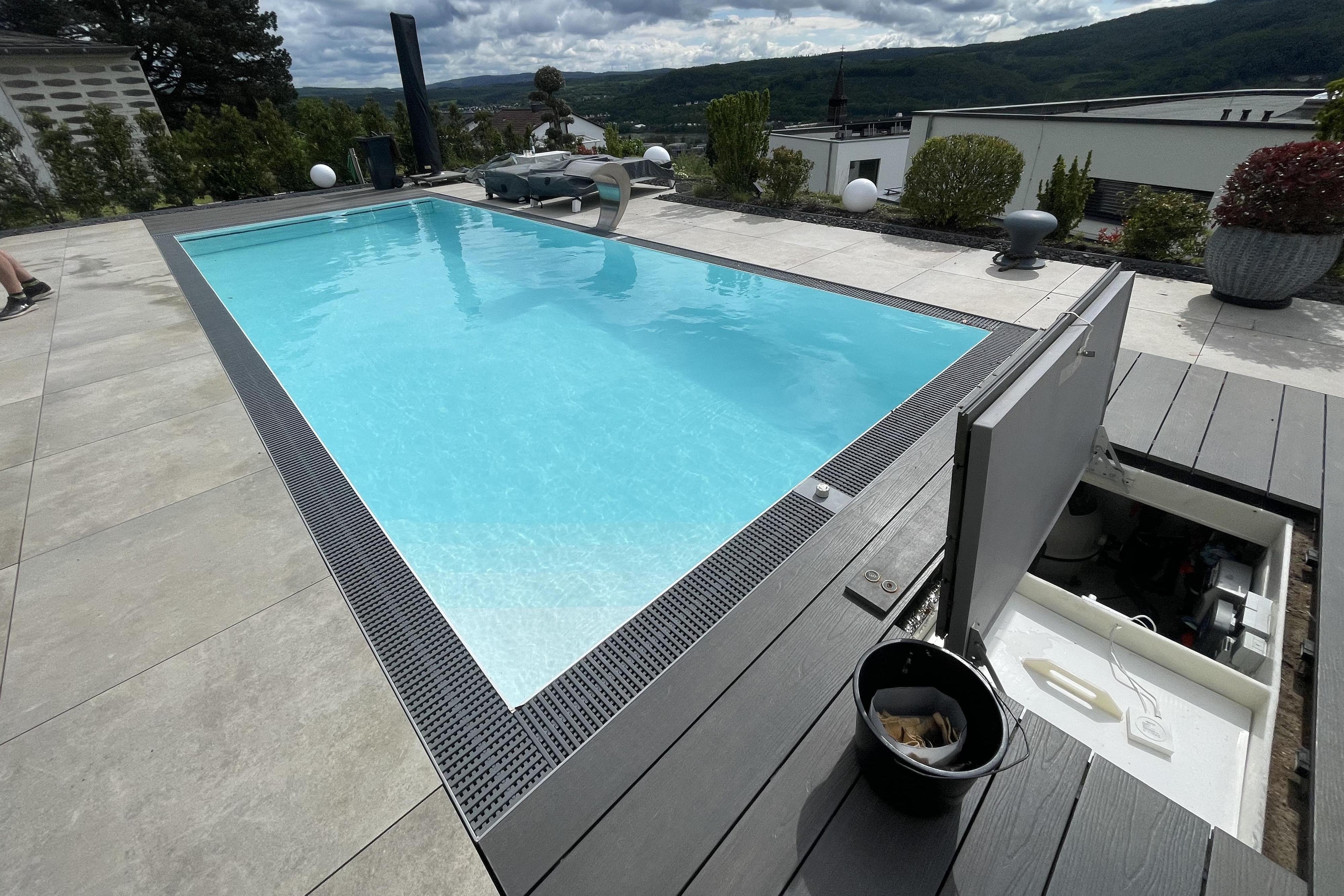 Petr Šmudla - elektroinstalace a bazénové technologie