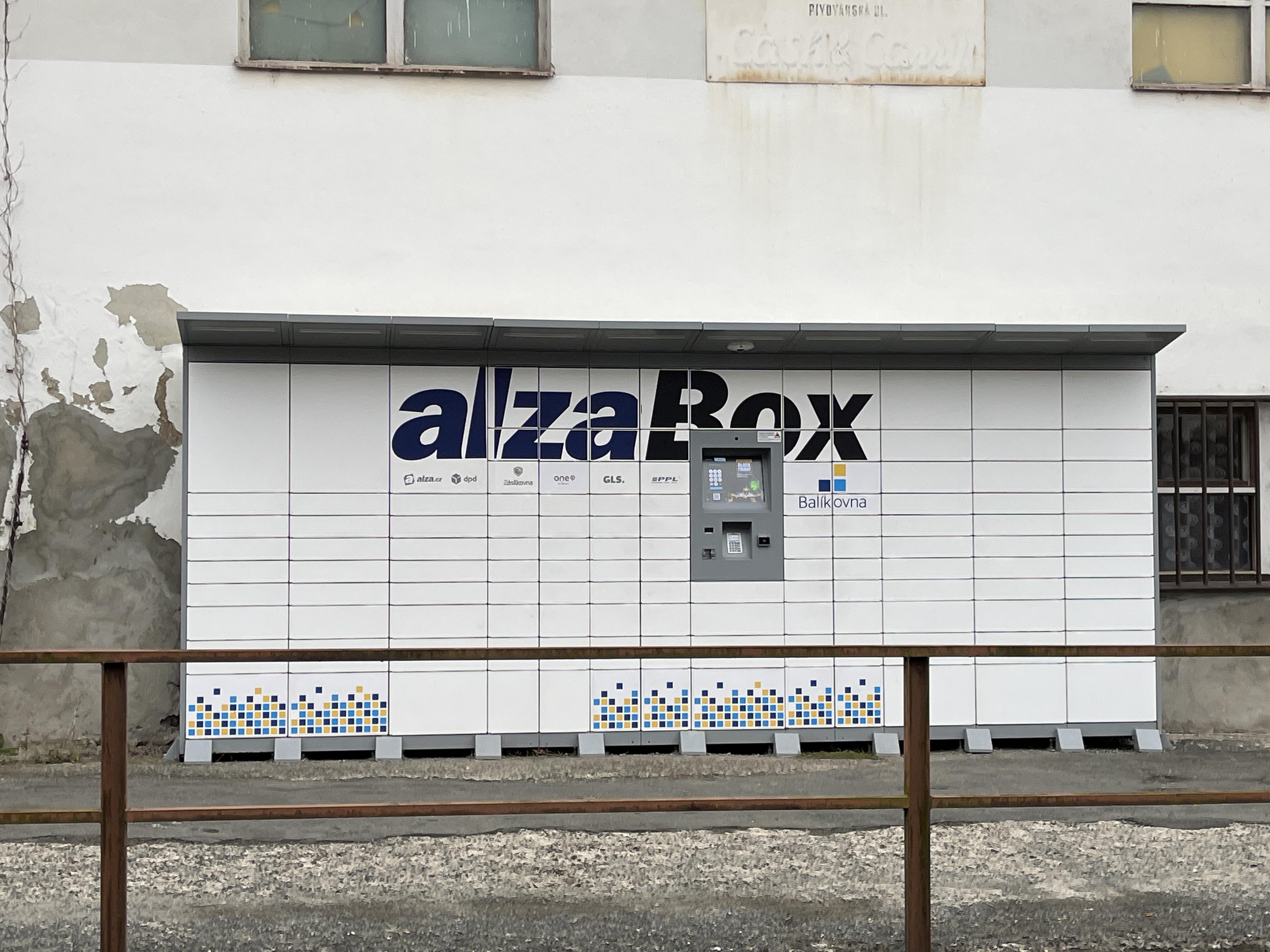 AlzaBox