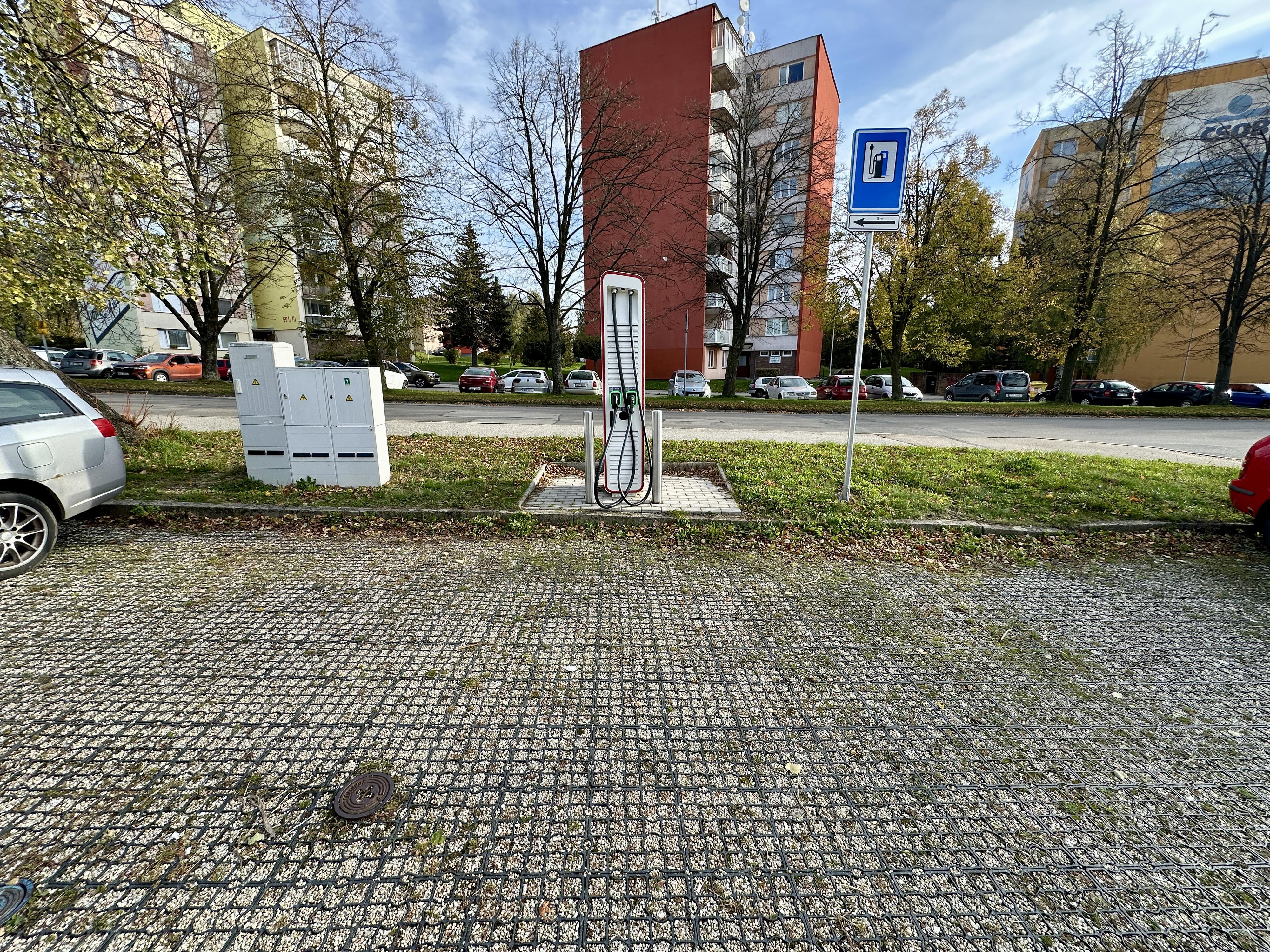 Dobíjecí stanice E.ON Drive