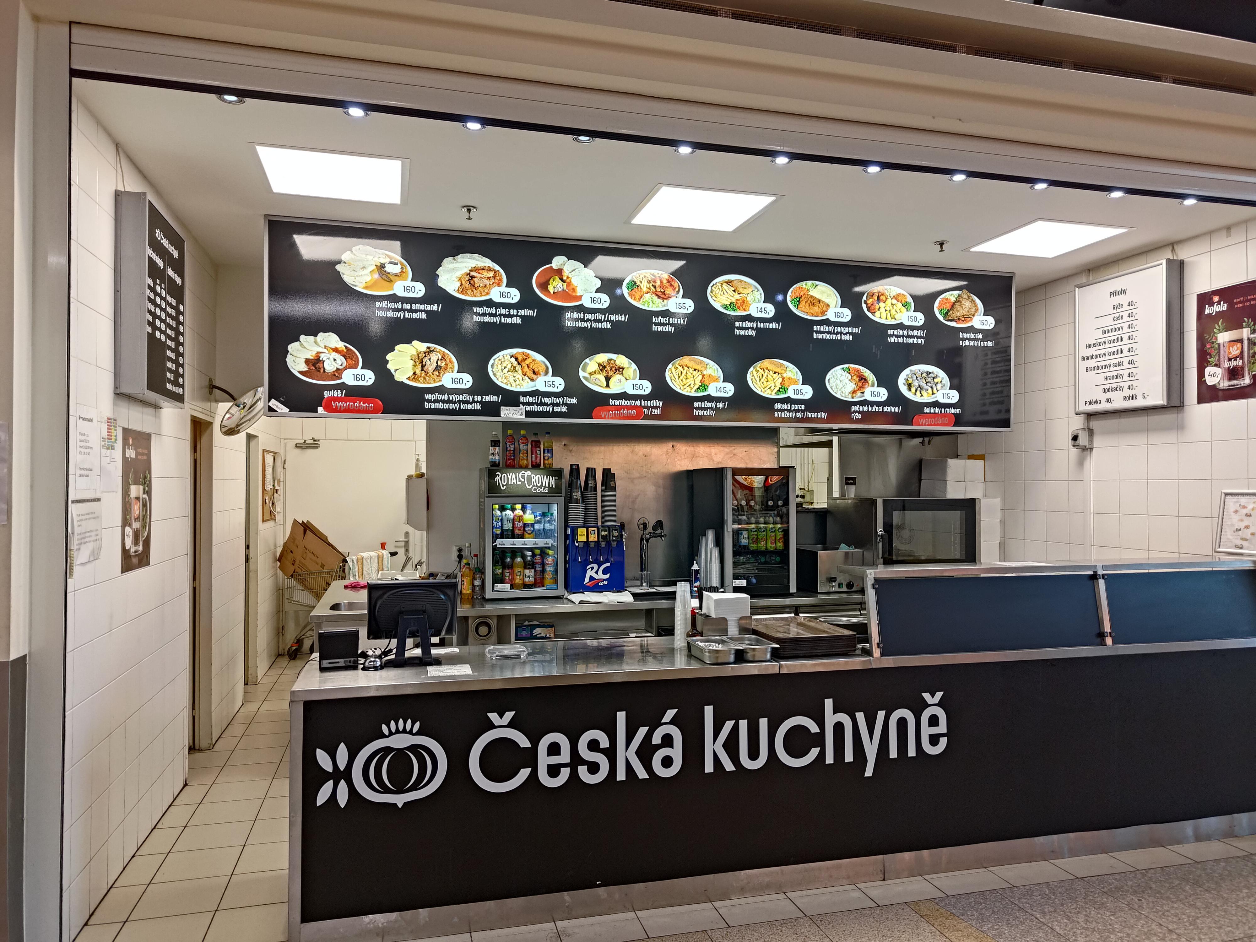 OC HANÁ - Česká kuchyně