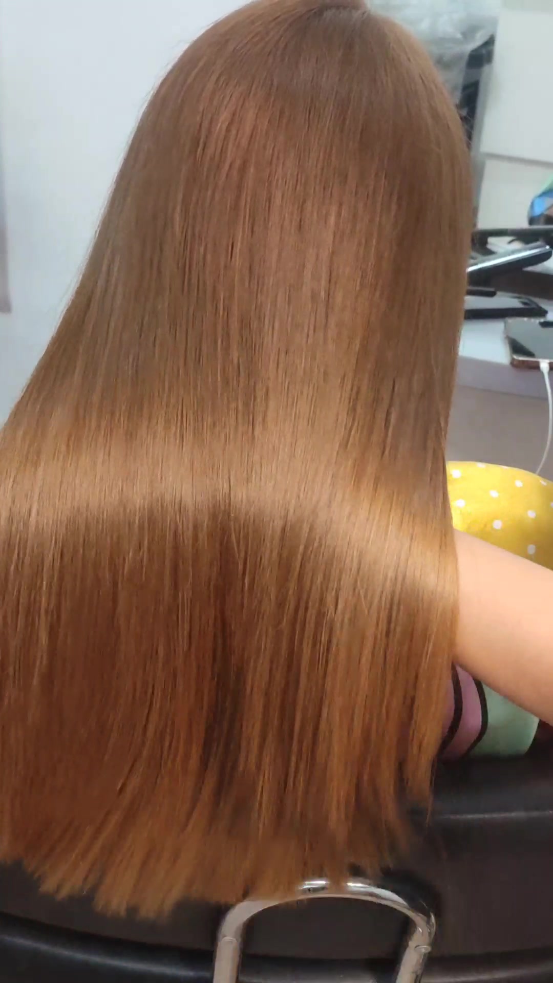 Keratin colorist Karlín foto 2 (náhled videa)