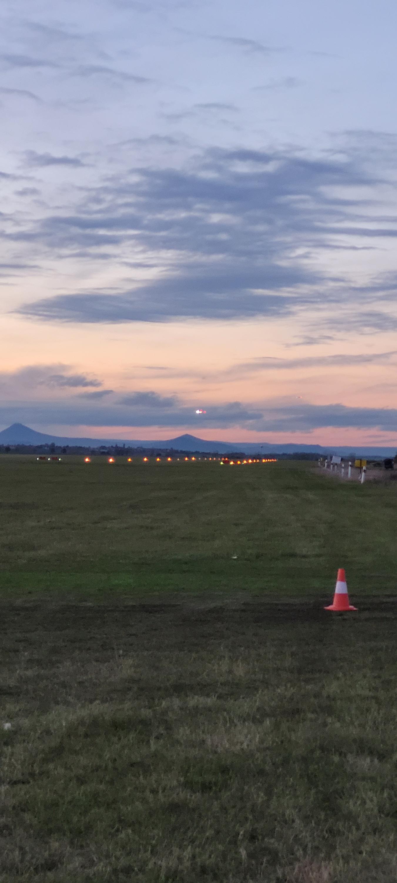 Letiště Sazená foto 5