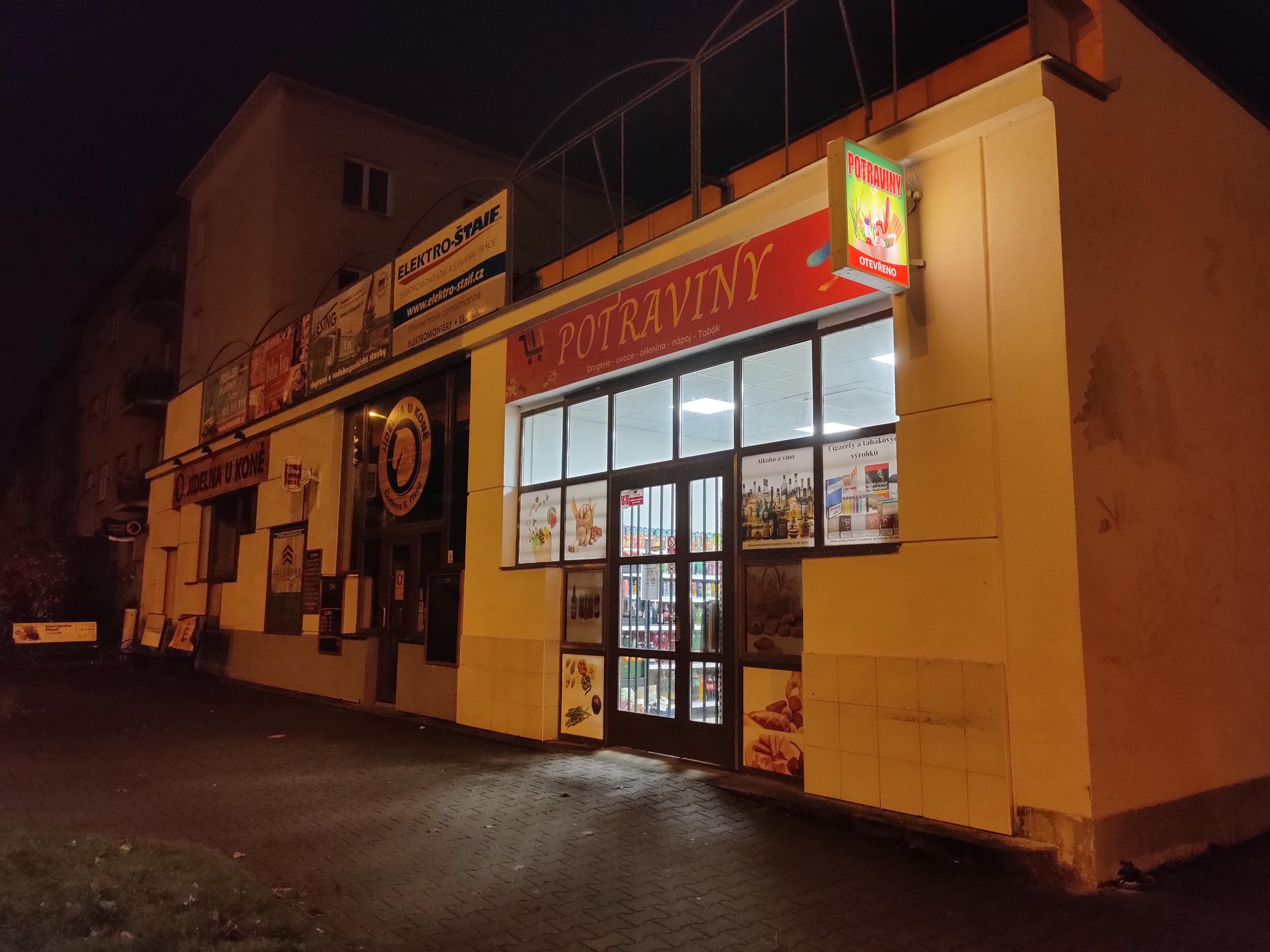Potraviny Částkova foto 1