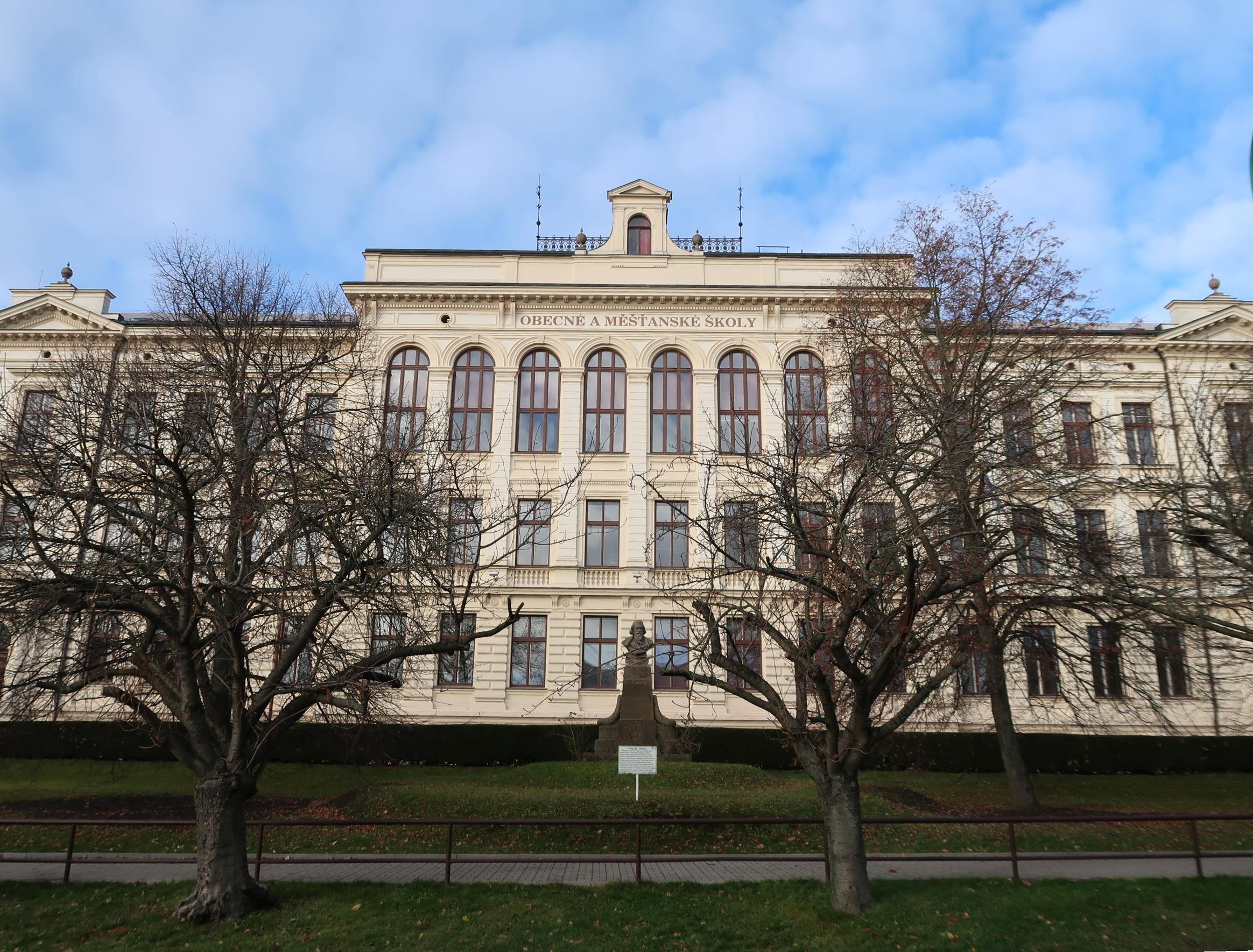 ZŠ Chlumec nad Cidlinou, Kozelkova foto 2