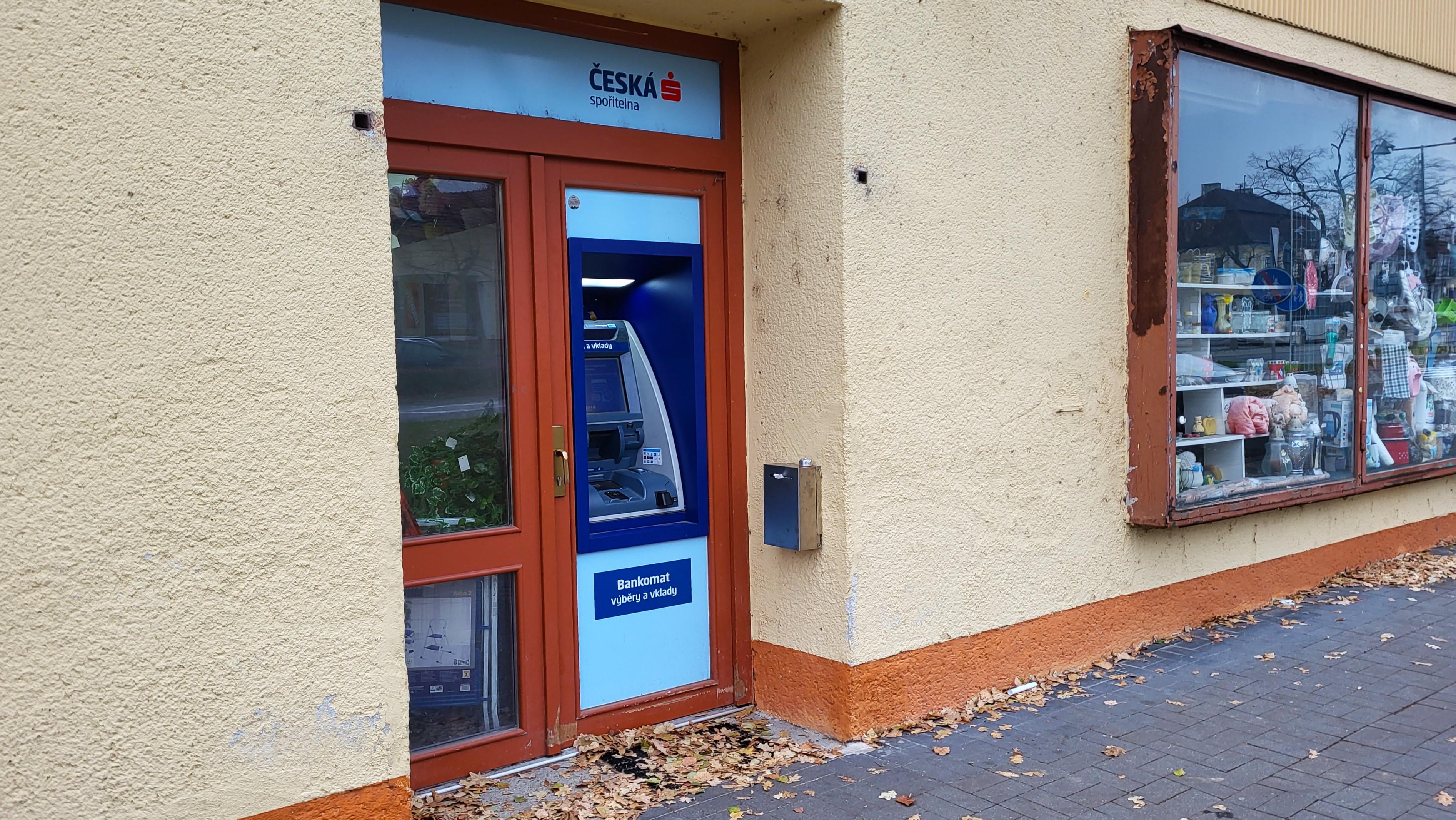 Bankomat České spořitelny foto 4