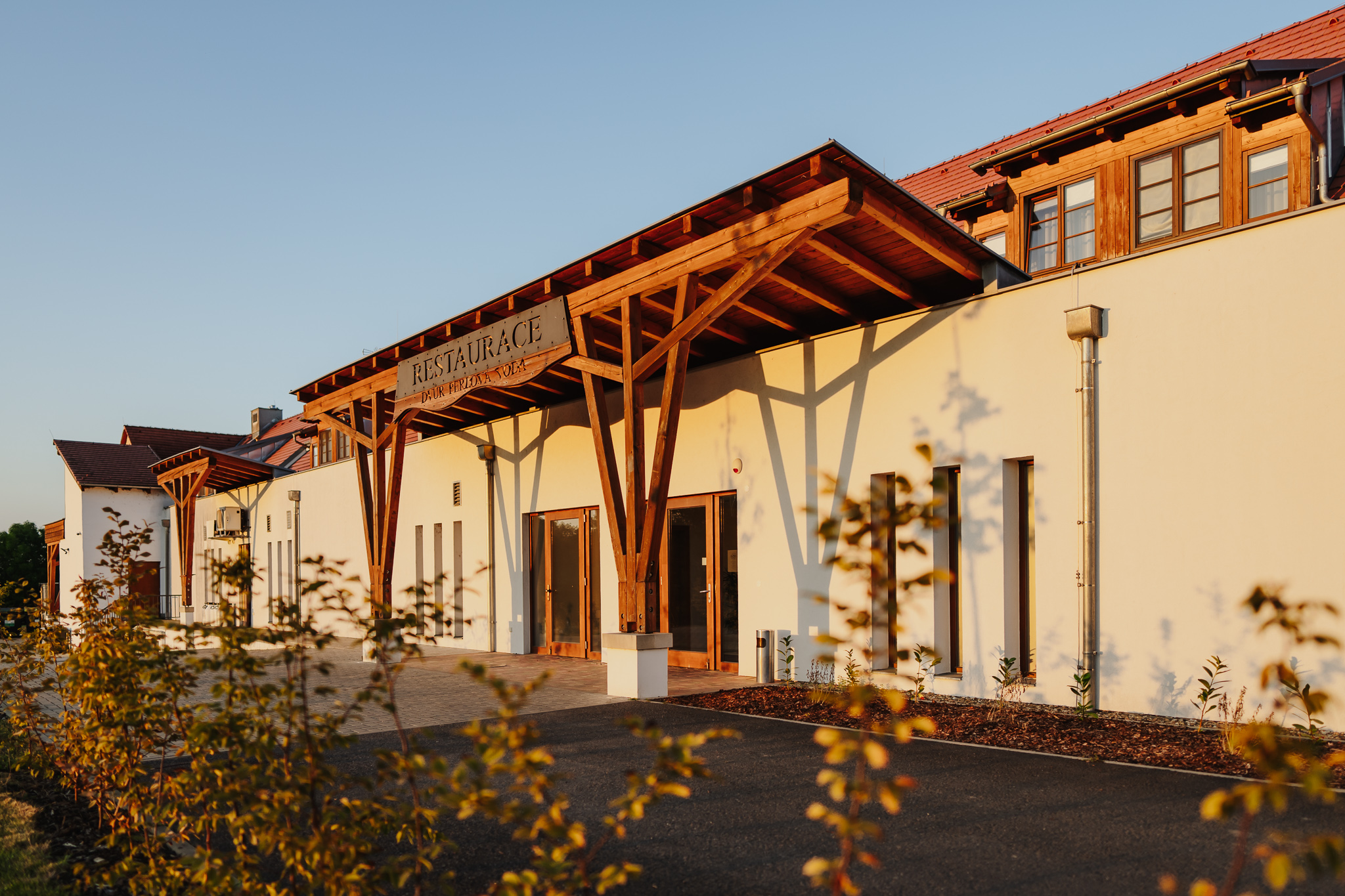 Restaurace Dvůr Perlová voda foto 3